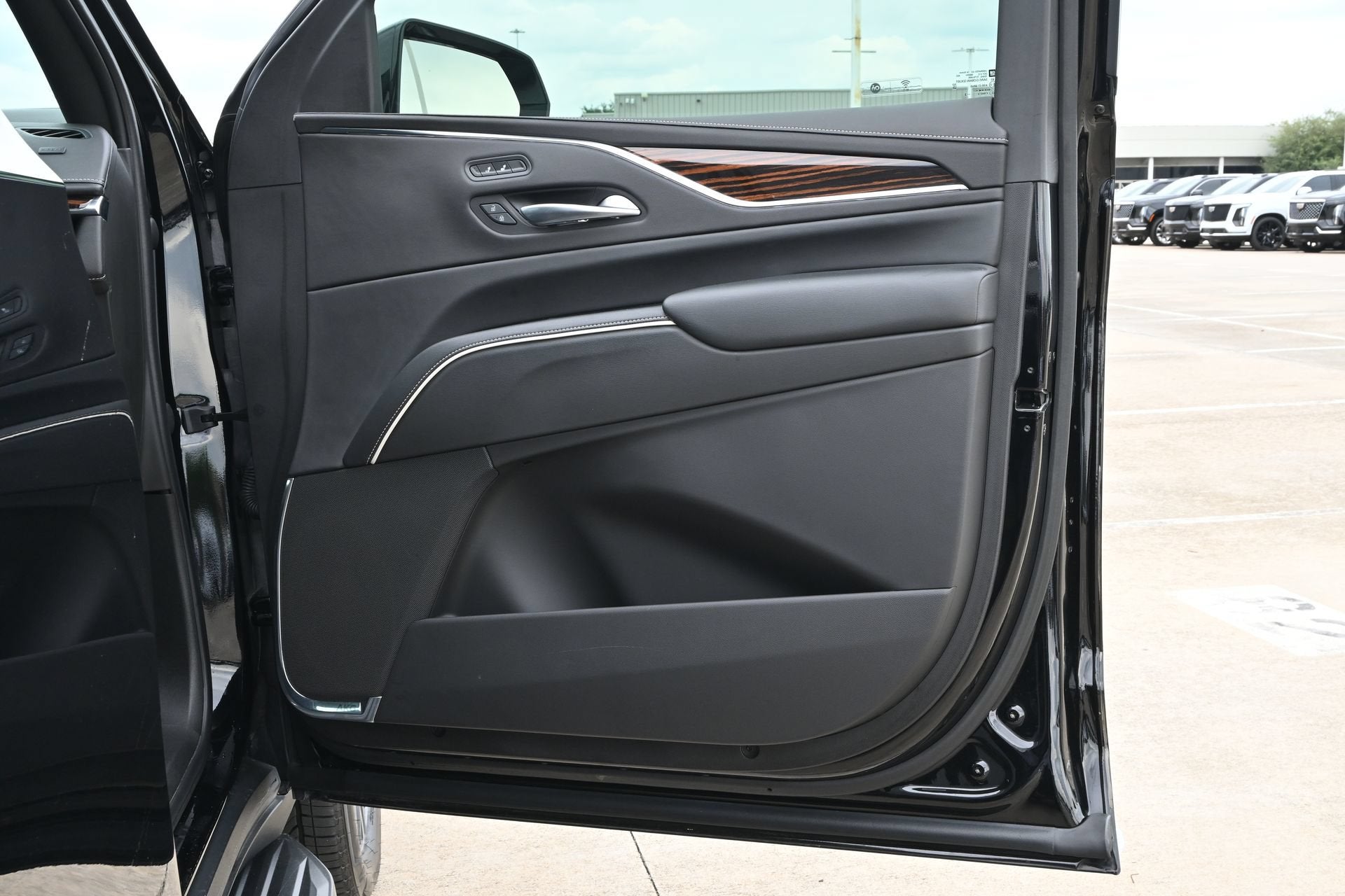 2022 Cadillac Escalade ESV Luxury