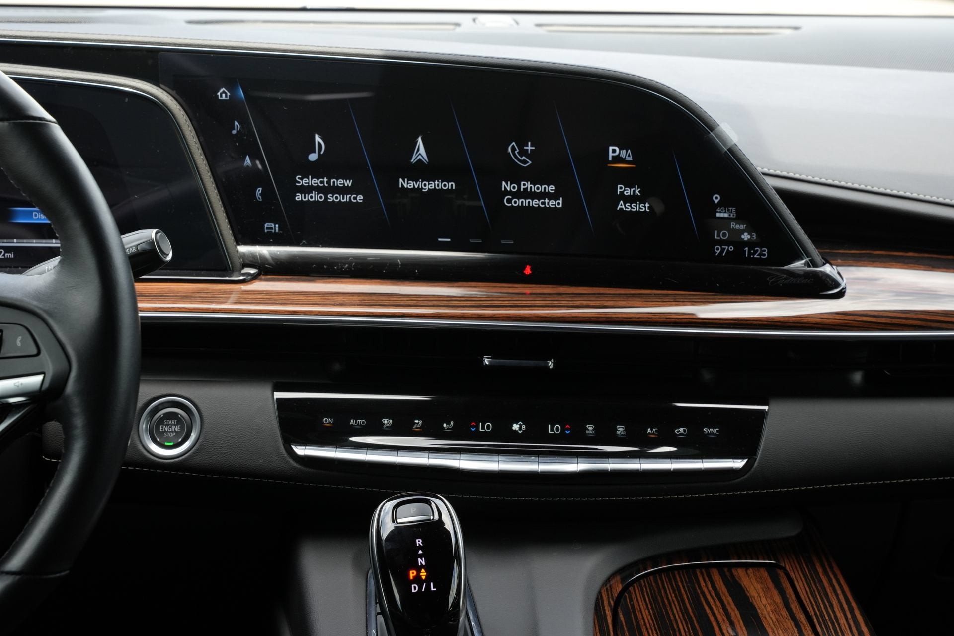 2024 Cadillac Escalade ESV Luxury