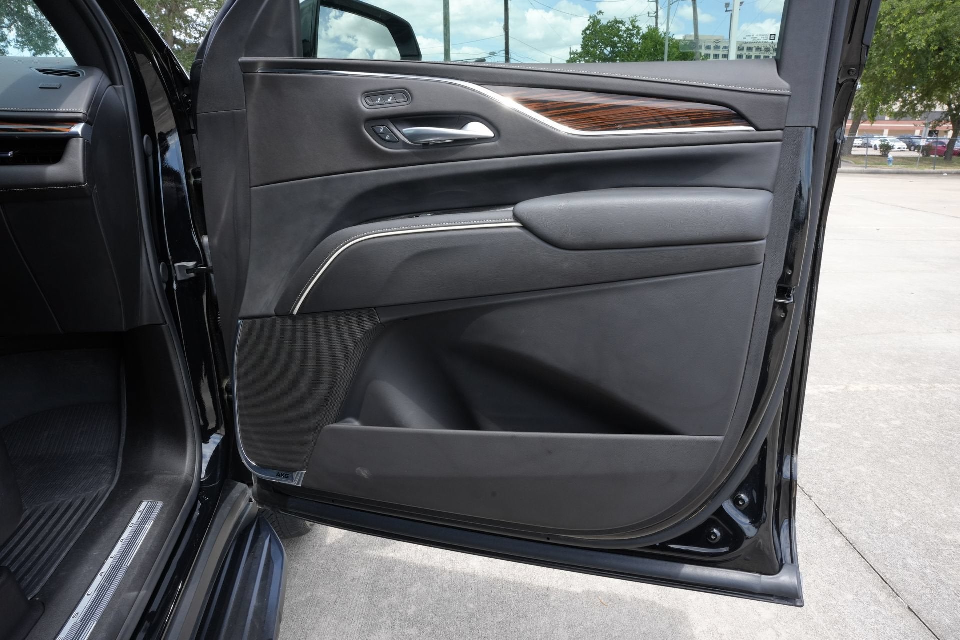 2024 Cadillac Escalade ESV Luxury