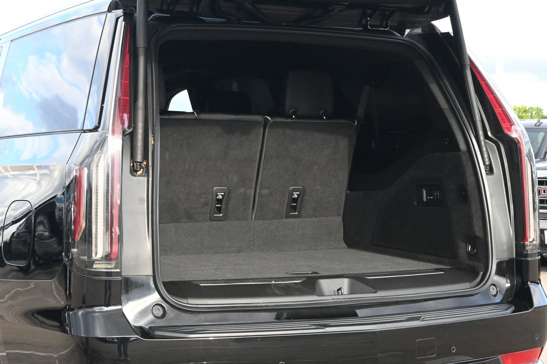 2021 Cadillac Escalade ESV Premium Luxury