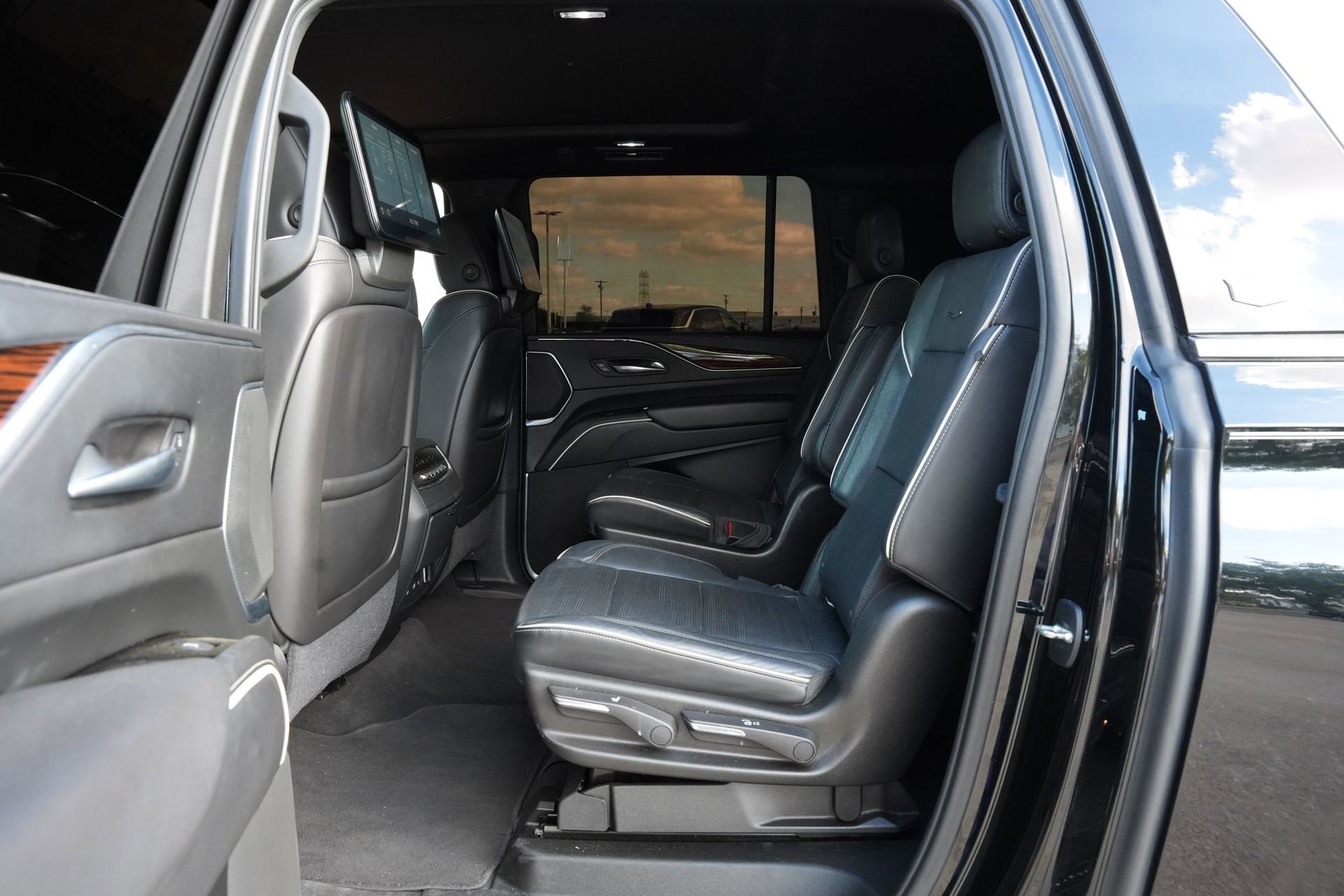 2021 Cadillac Escalade ESV Premium Luxury
