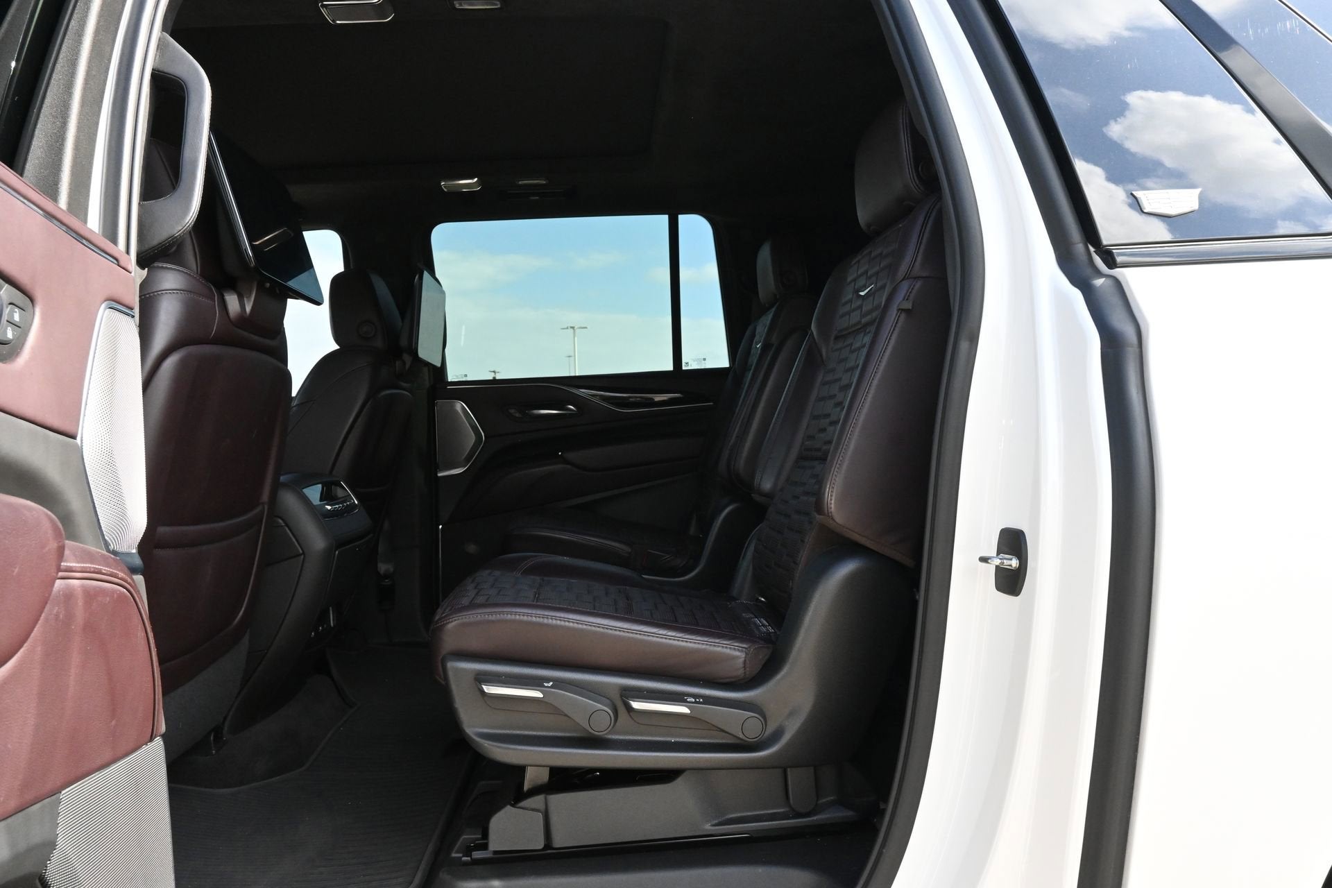 2022 Cadillac Escalade ESV Sport Platinum