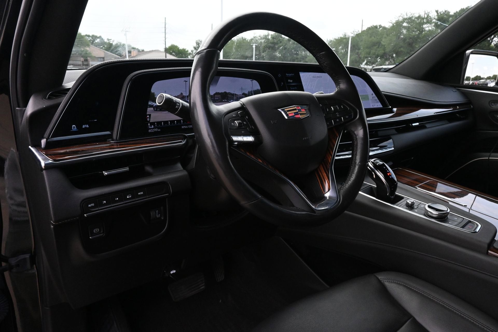 2023 Cadillac Escalade Luxury