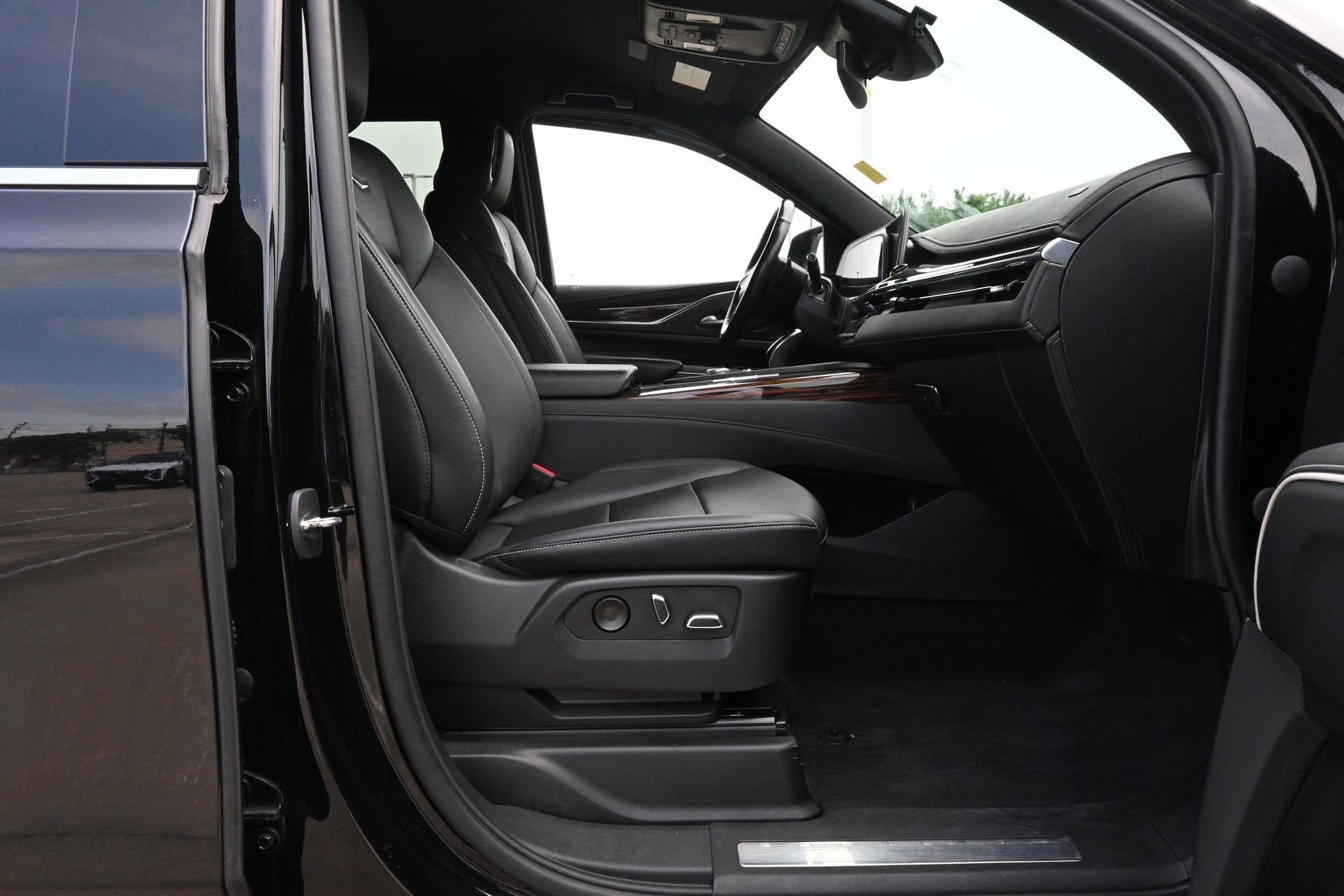 2023 Cadillac Escalade Luxury
