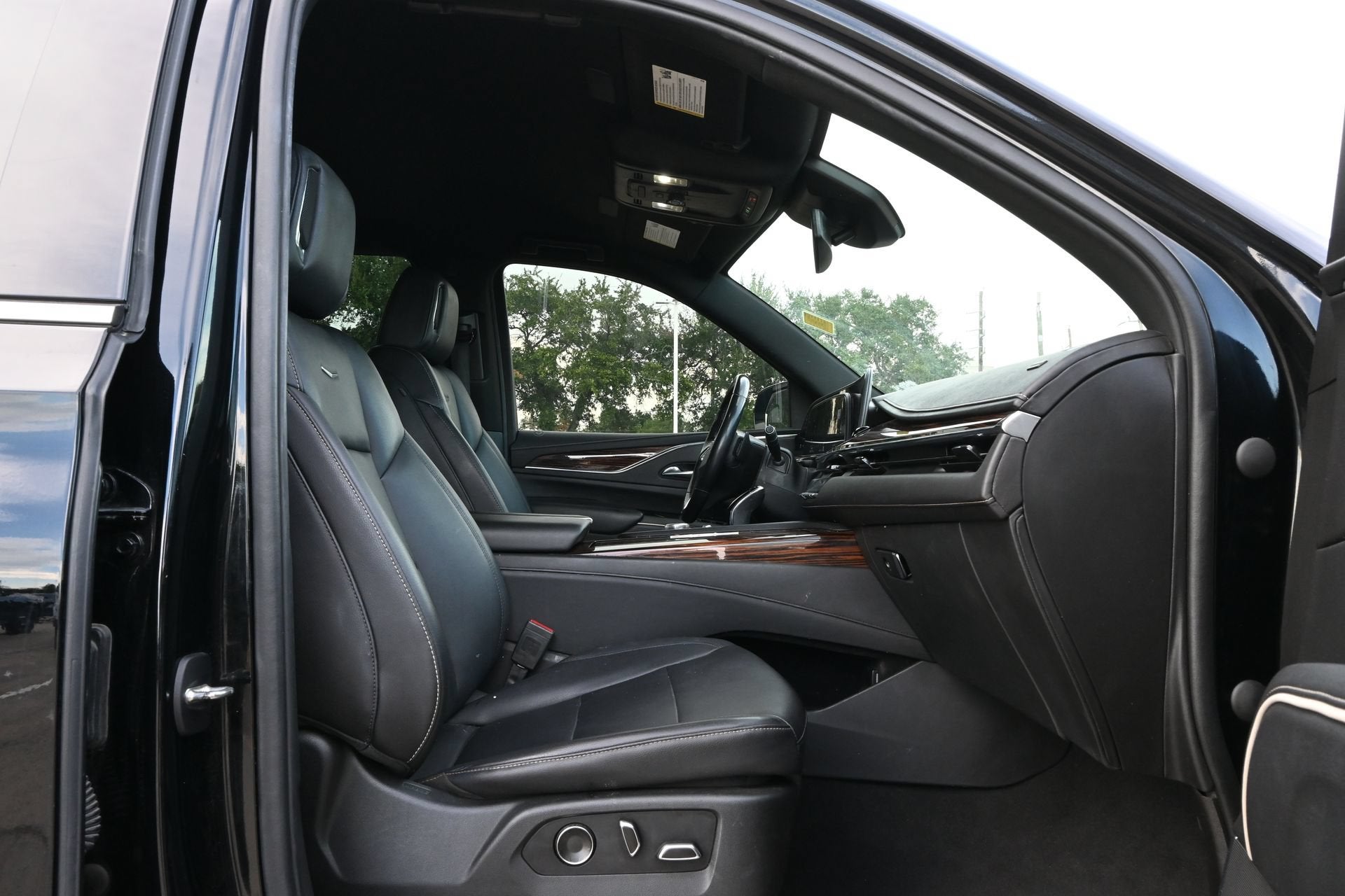 2021 Cadillac Escalade Luxury