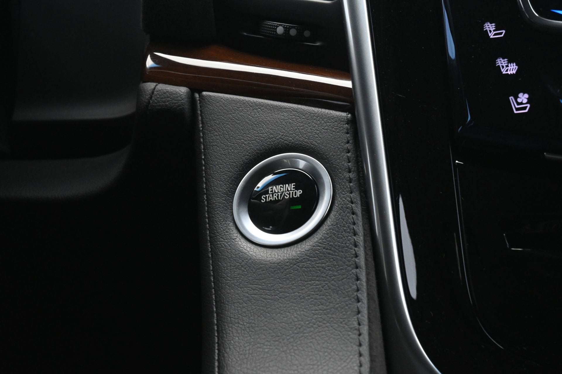 2020 Cadillac Escalade Luxury