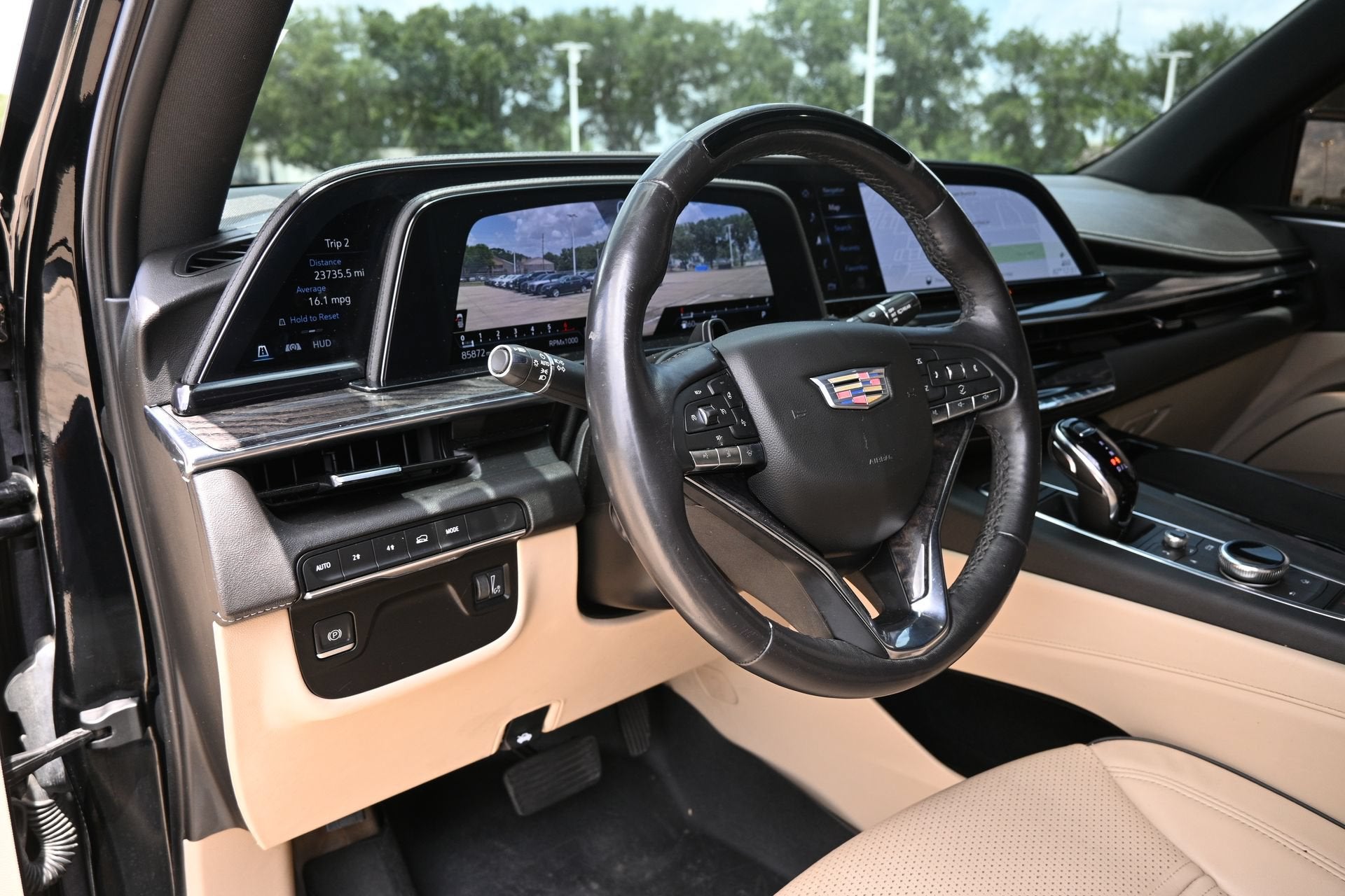 2022 Cadillac Escalade Premium Luxury