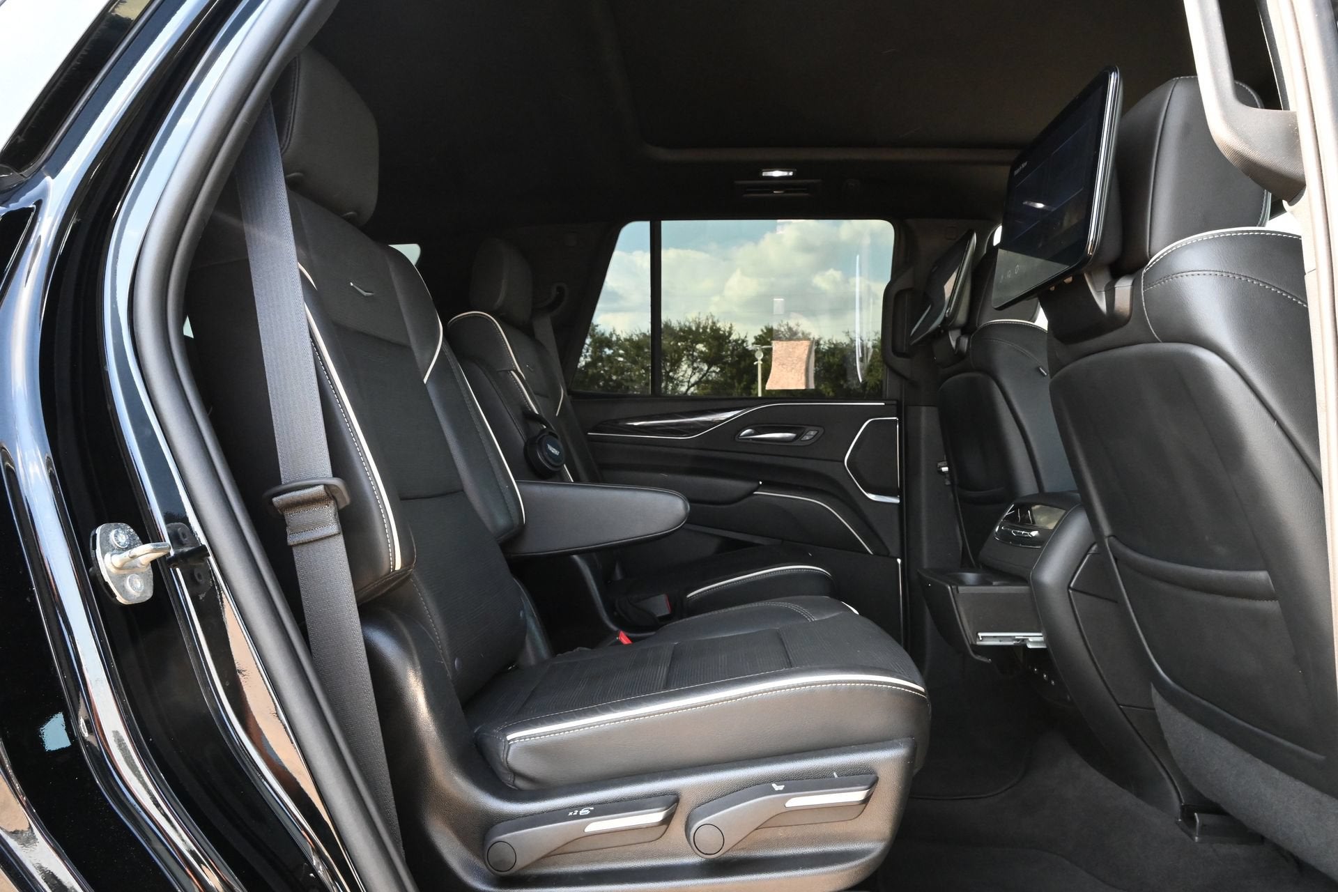 2023 Cadillac Escalade 4WD Sport