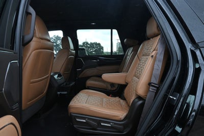 2023 Cadillac Escalade Sport