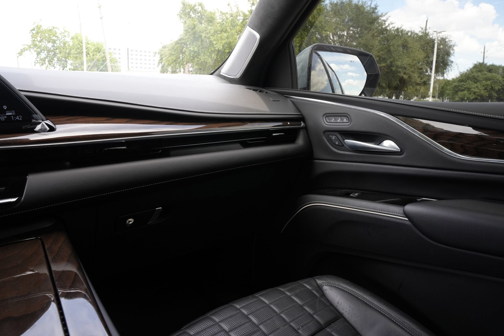 2024 Cadillac Escalade Sport Platinum