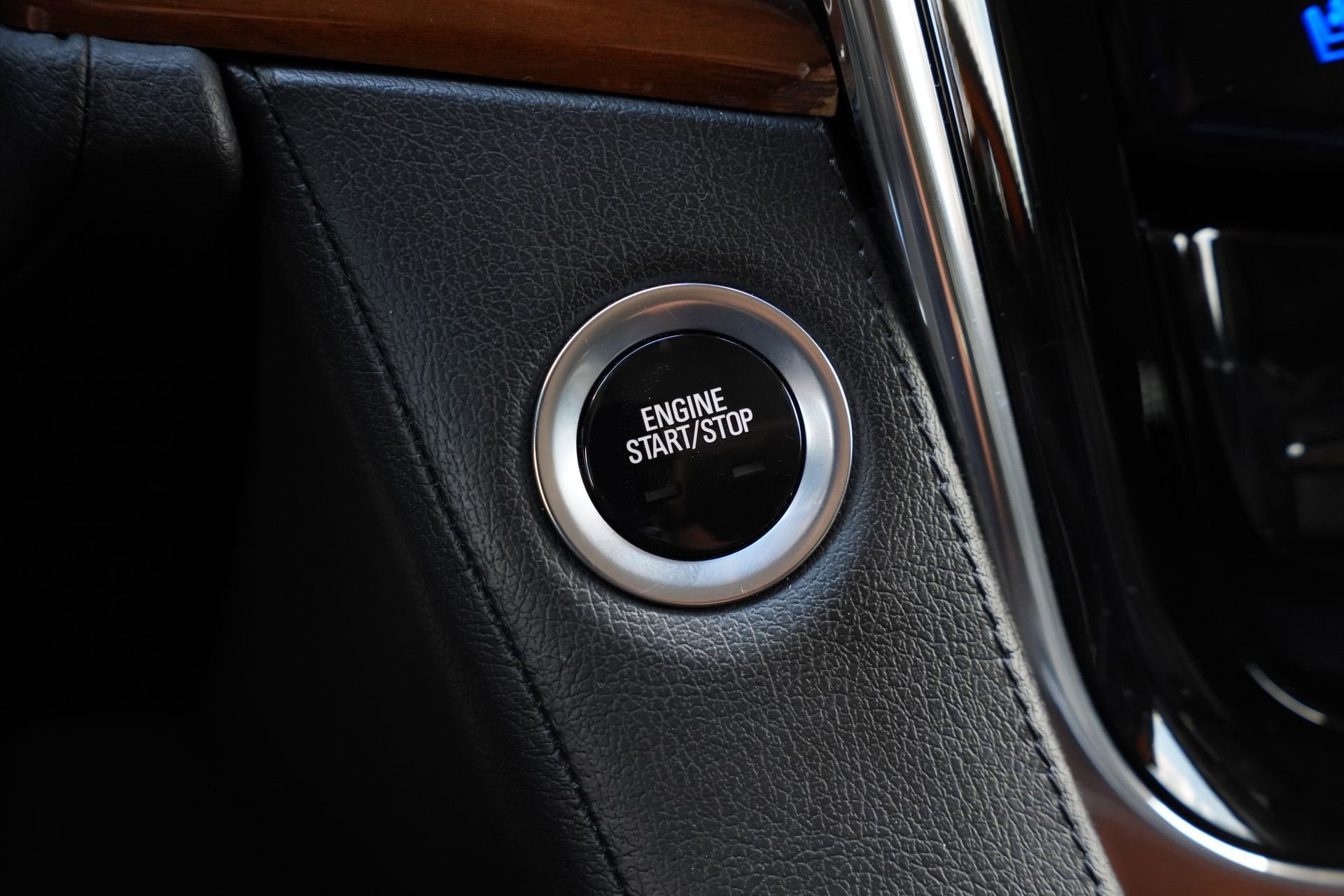 2018 Cadillac Escalade ESV Luxury