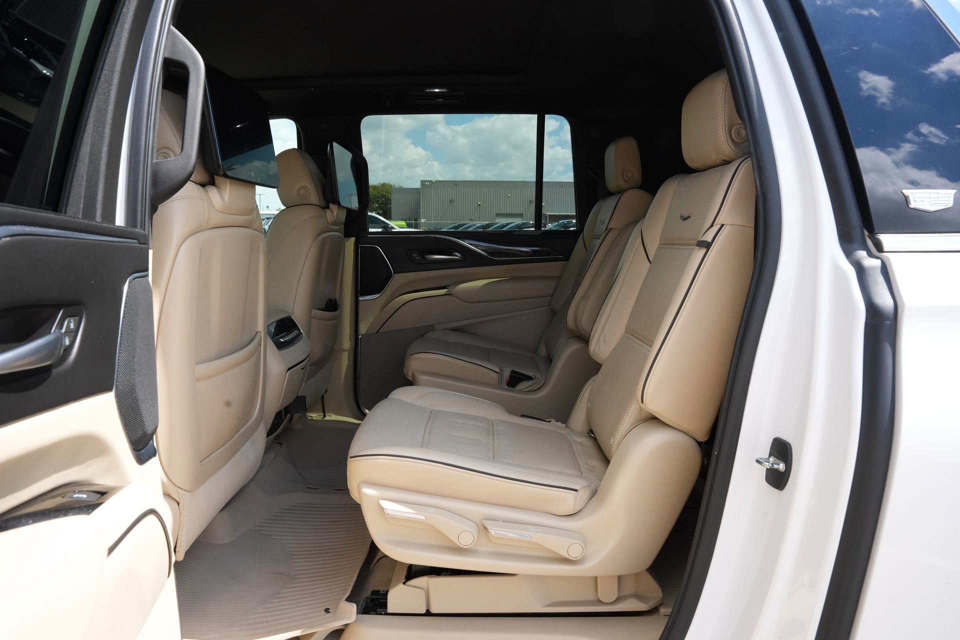 2021 Cadillac Escalade ESV Premium Luxury