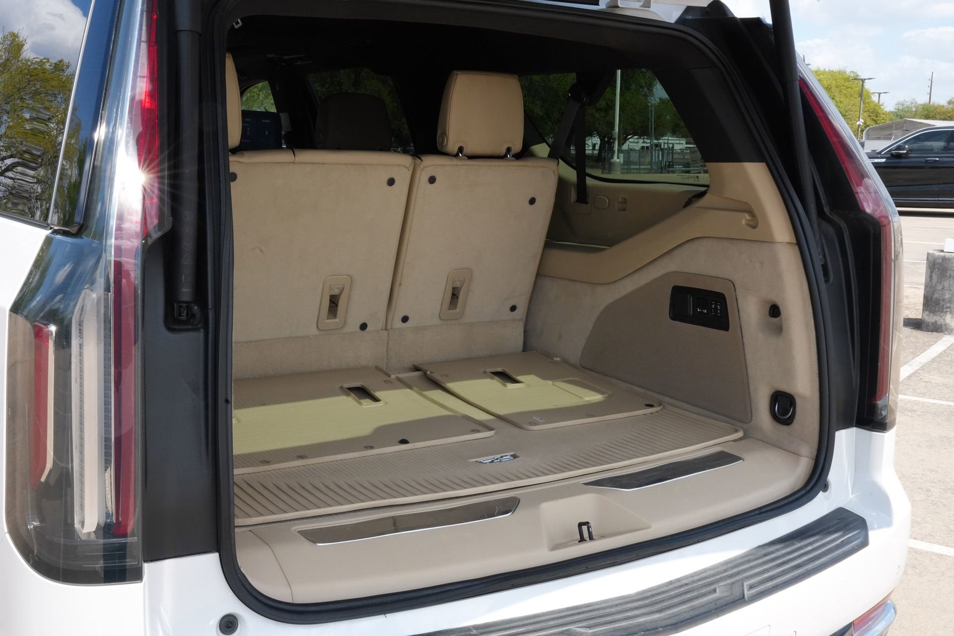 2021 Cadillac Escalade ESV Premium Luxury