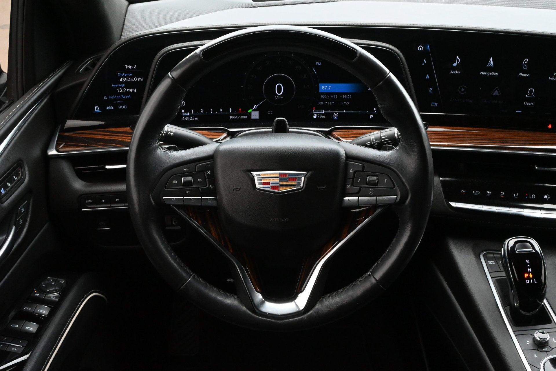2023 Cadillac Escalade ESV 4WD Premium Luxury