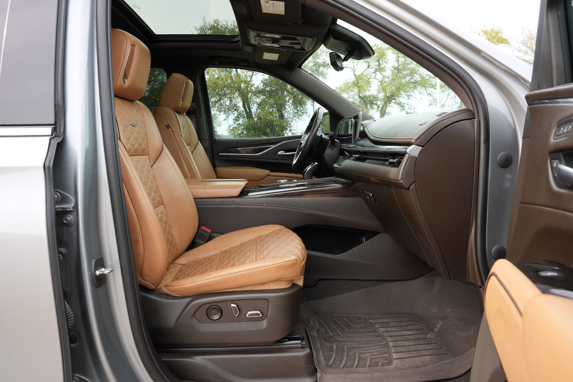 2023 Cadillac Escalade ESV Premium Luxury