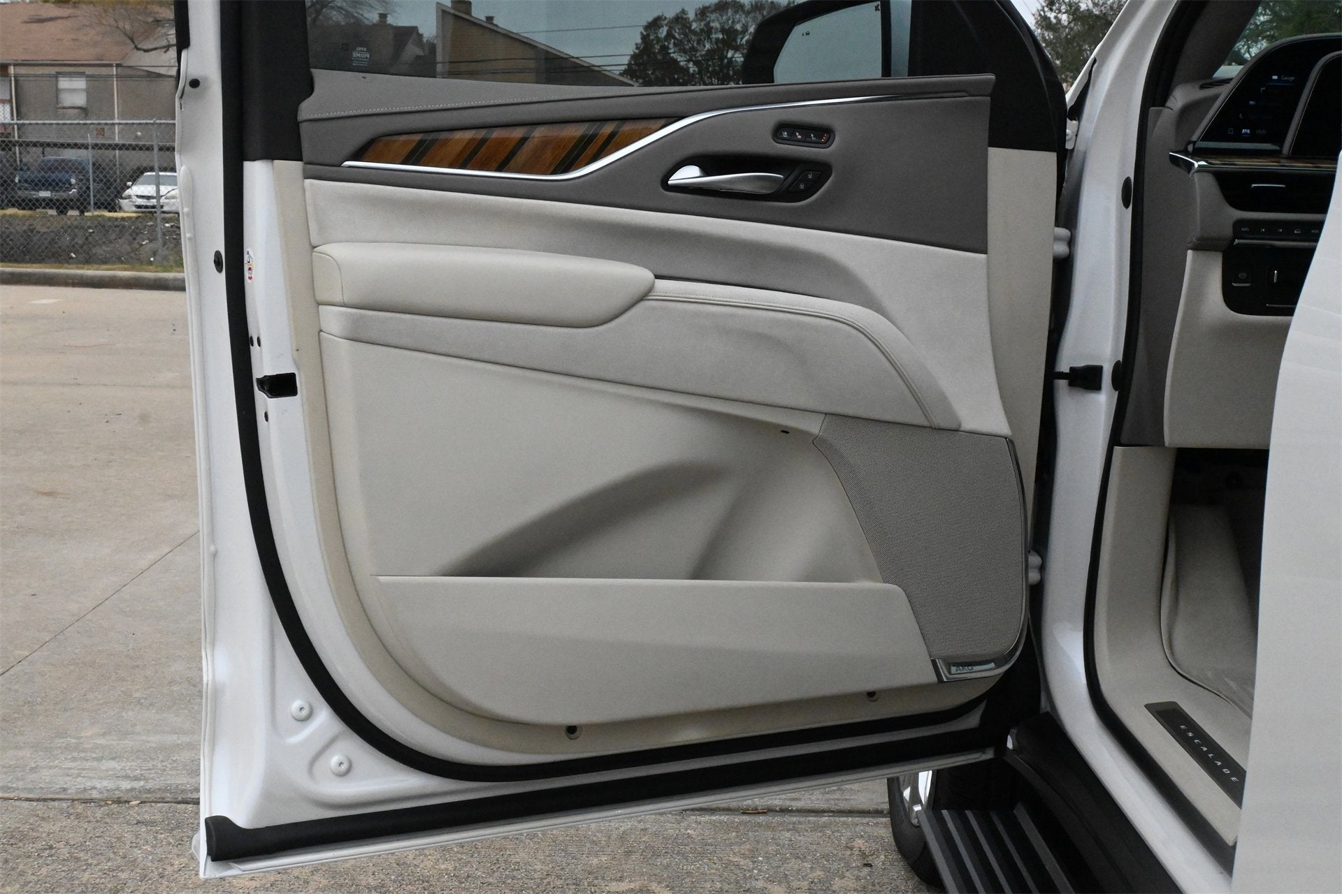 2023 Cadillac Escalade ESV Premium Luxury Platinum