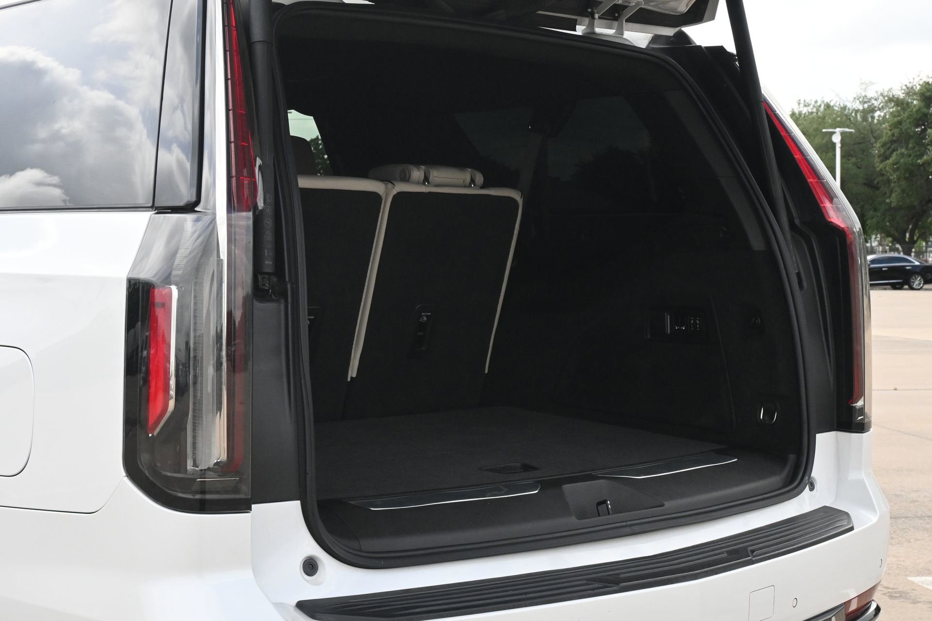 2021 Cadillac Escalade ESV Sport