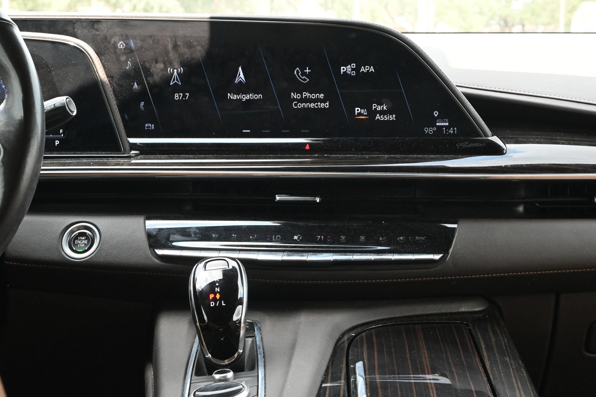 2023 Cadillac Escalade ESV 4WD Sport