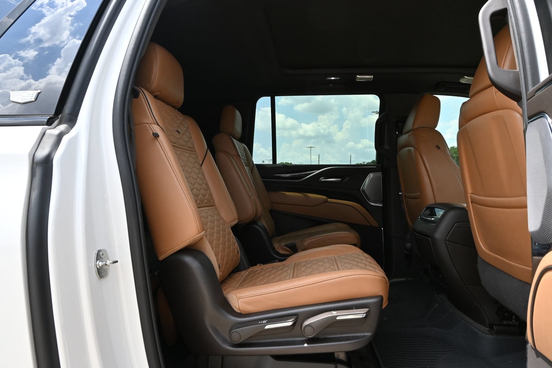 2023 Cadillac Escalade ESV 4WD Sport