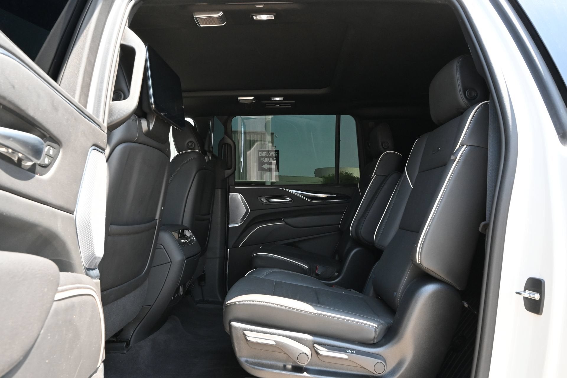 2023 Cadillac Escalade ESV 4WD Sport