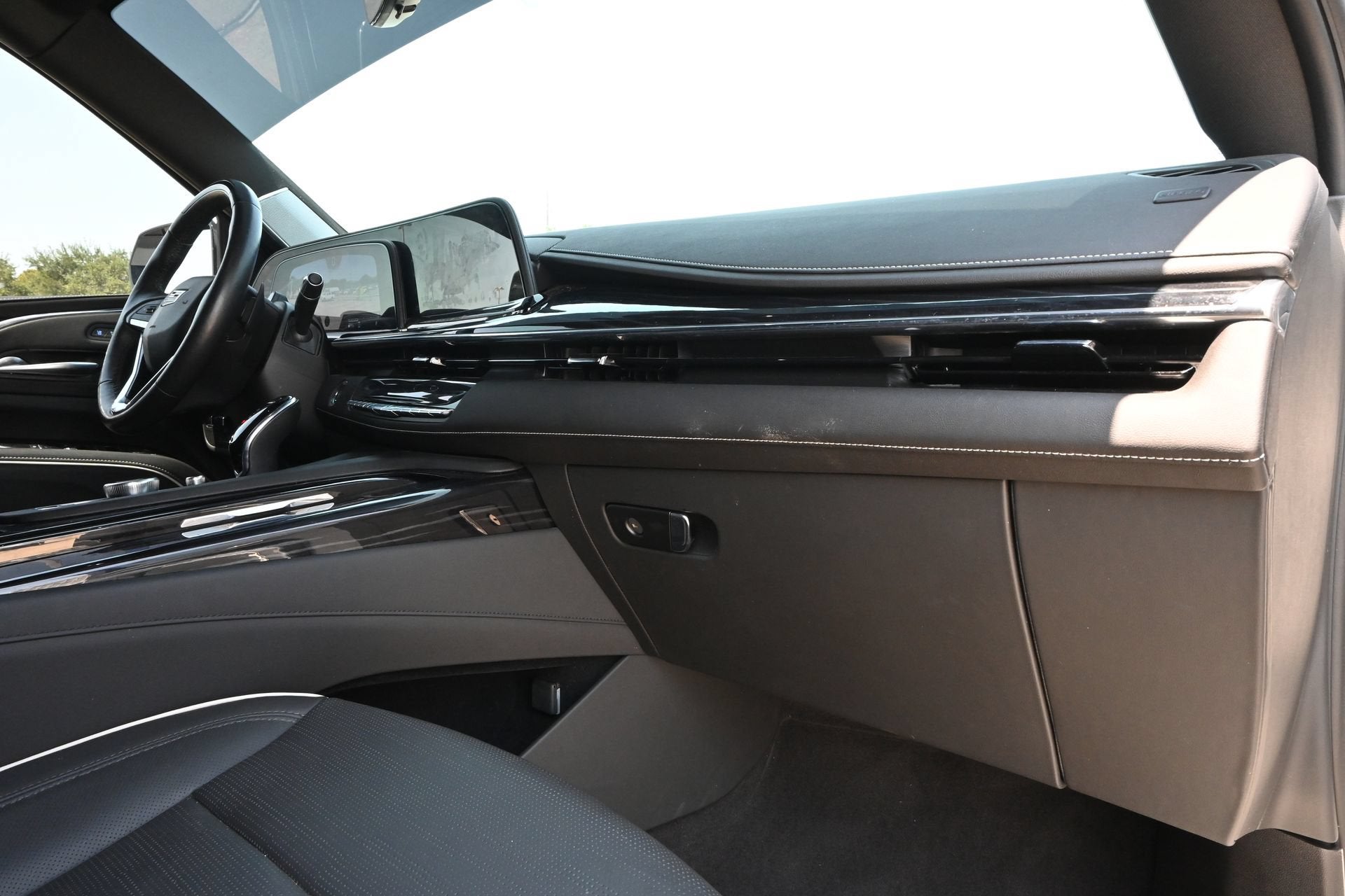 2023 Cadillac Escalade ESV 4WD Sport