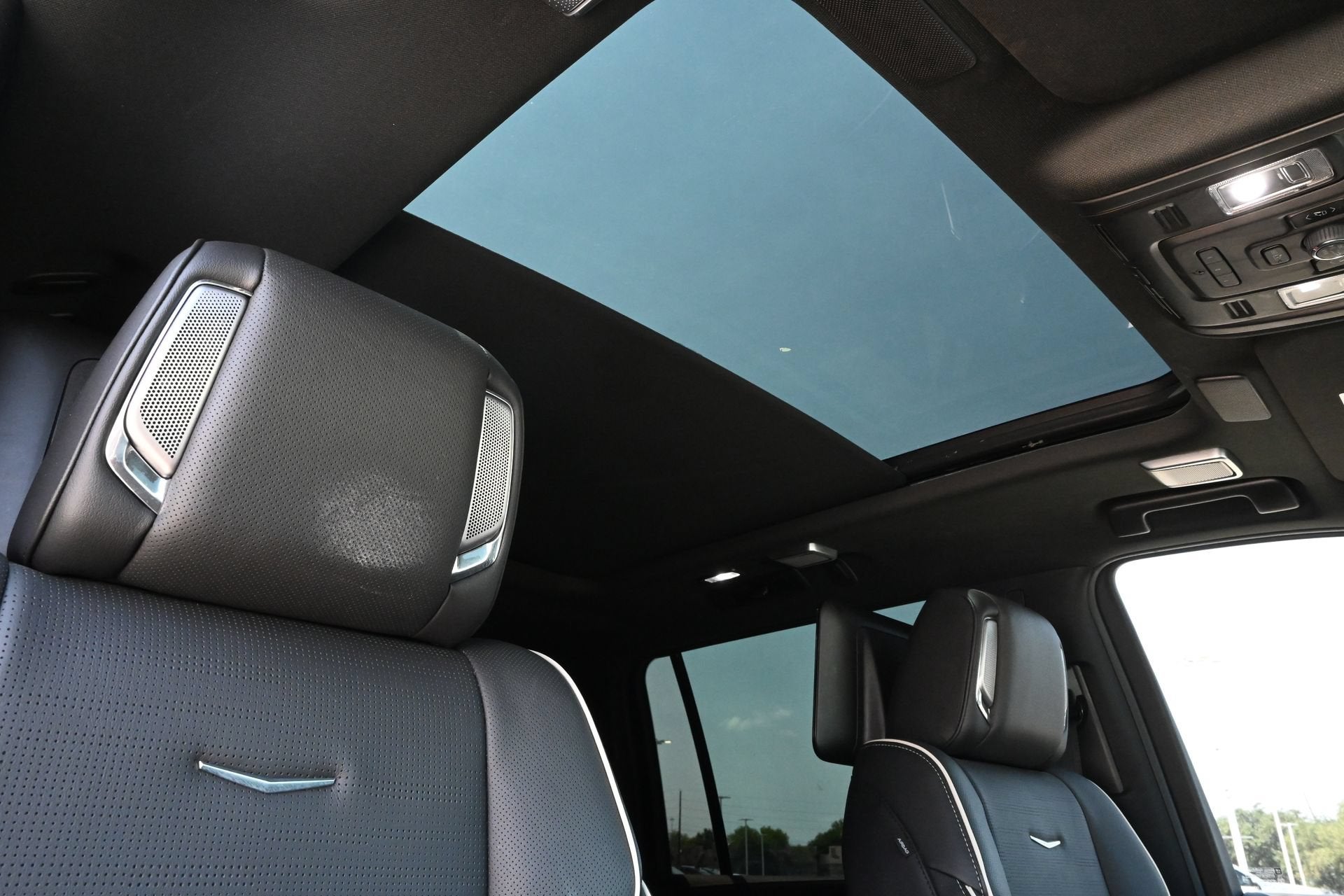 2023 Cadillac Escalade ESV 4WD Sport