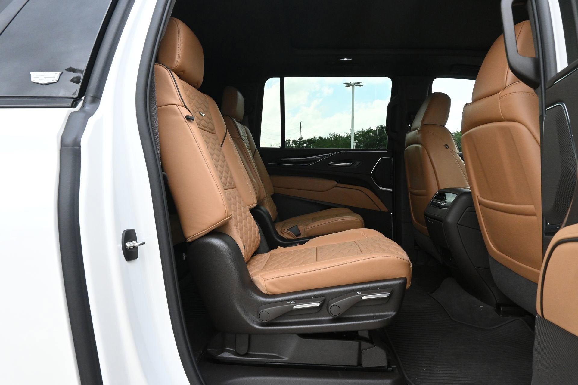 2024 Cadillac Escalade ESV Sport
