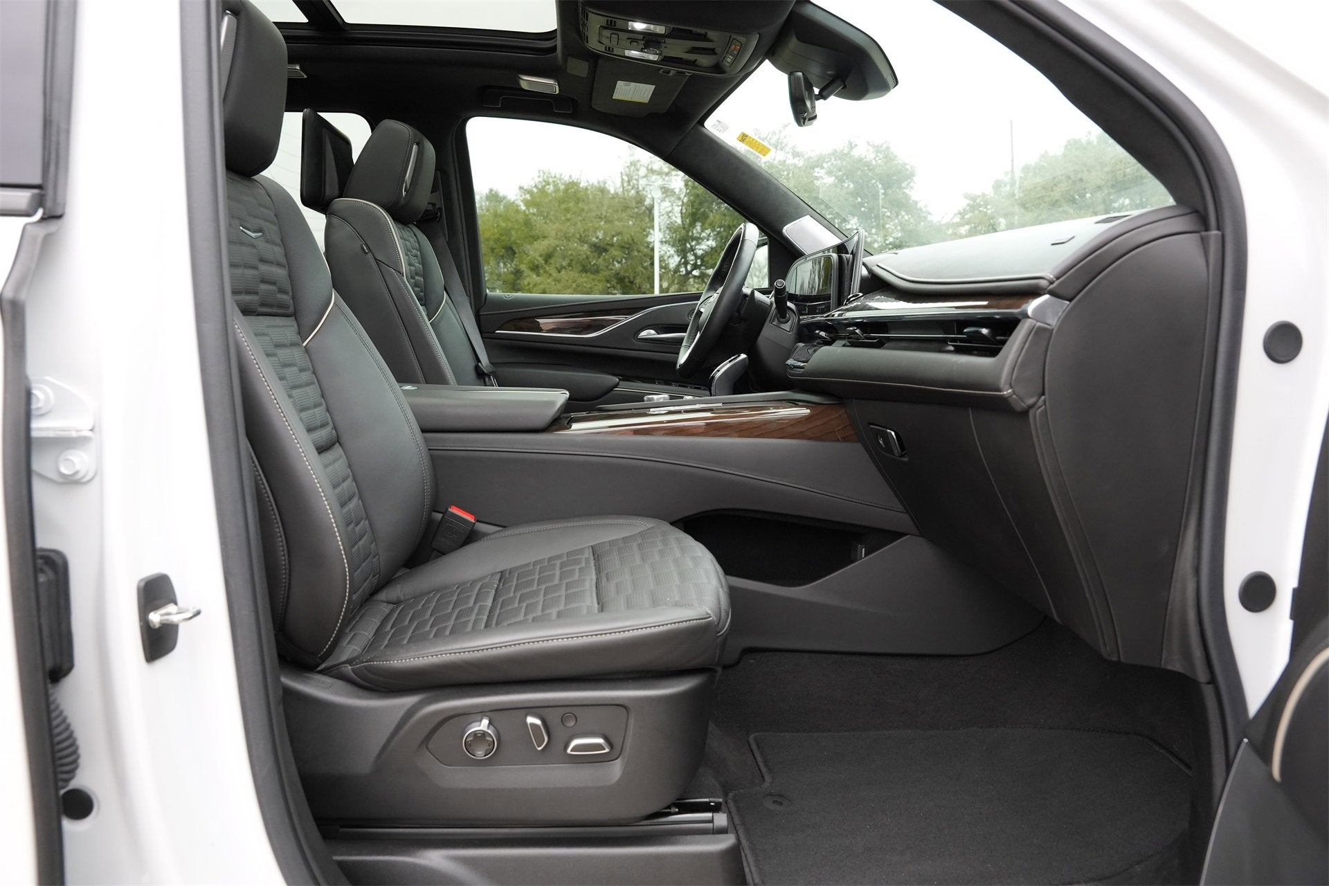 2024 Cadillac Escalade ESV Sport Platinum