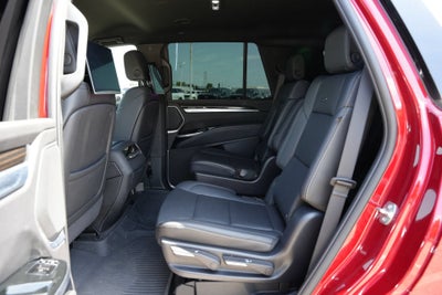 2025 Cadillac Escalade Luxury