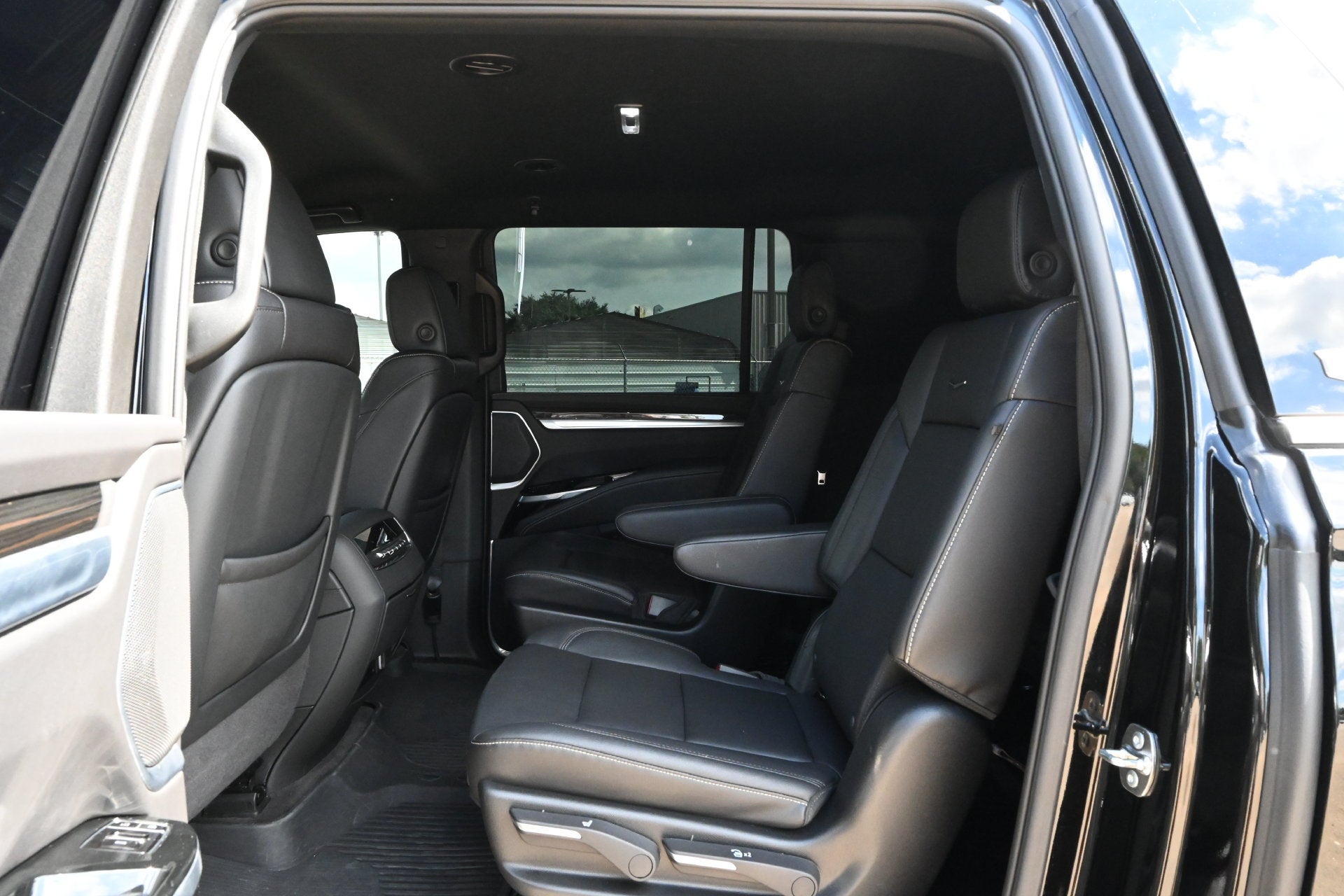 2026 Cadillac Escalade ESV 1SA