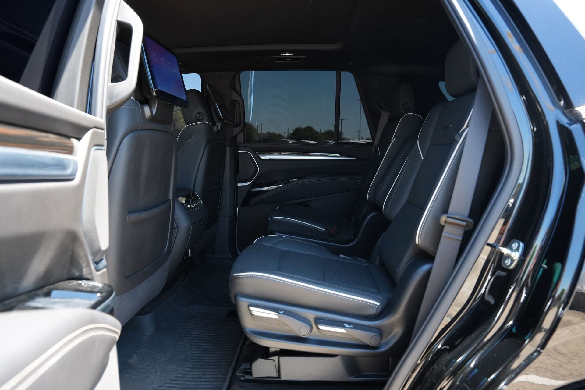 2025 Cadillac Escalade Premium Luxury