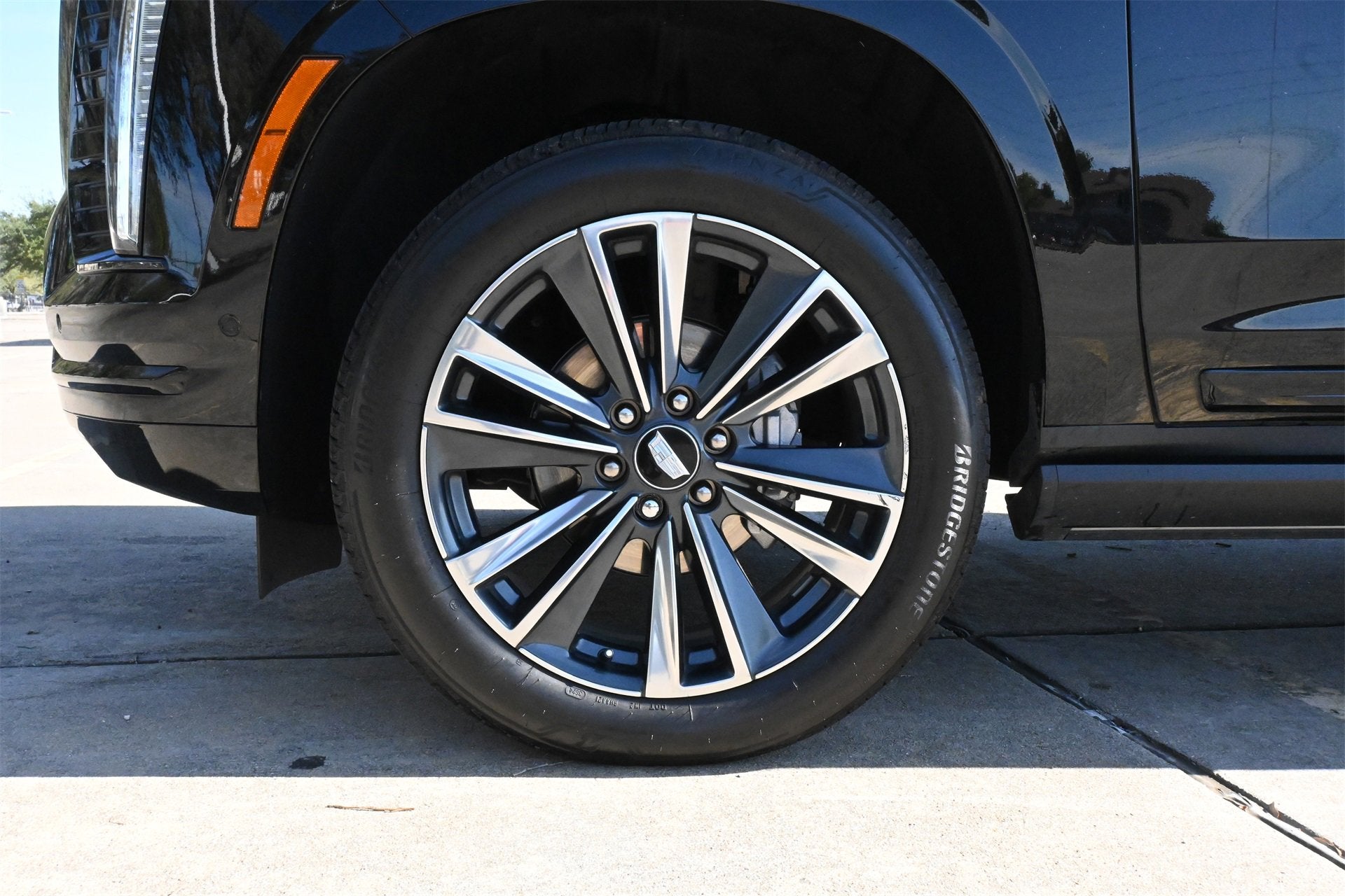 2025 Cadillac Escalade Sport