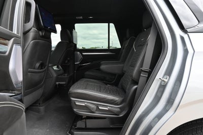 2025 Cadillac Escalade Sport Platinum