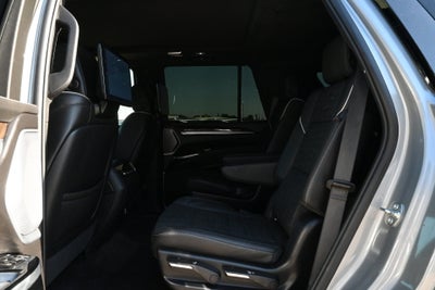 2025 Cadillac Escalade Sport Platinum