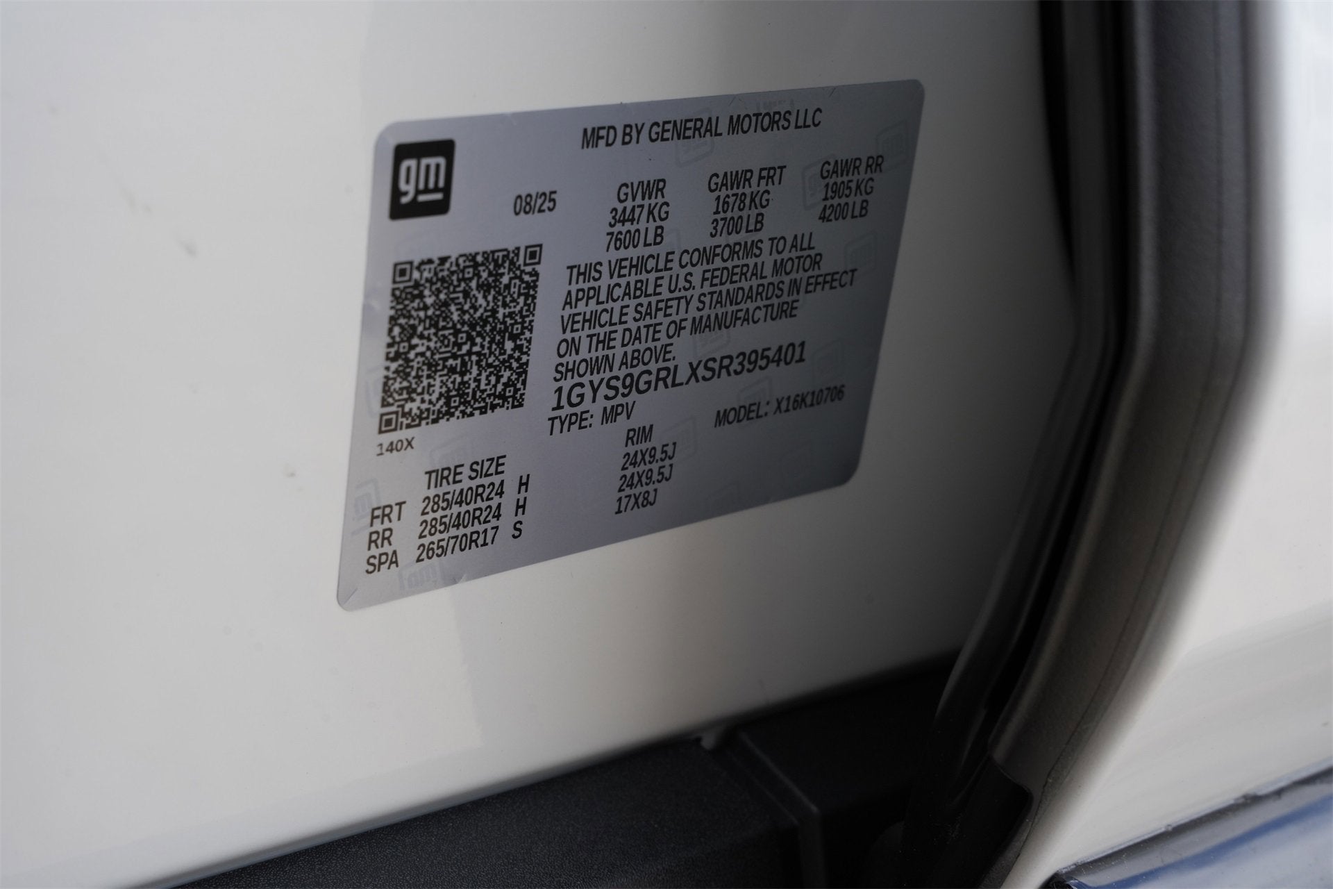 2025 Cadillac Escalade Sport Platinum