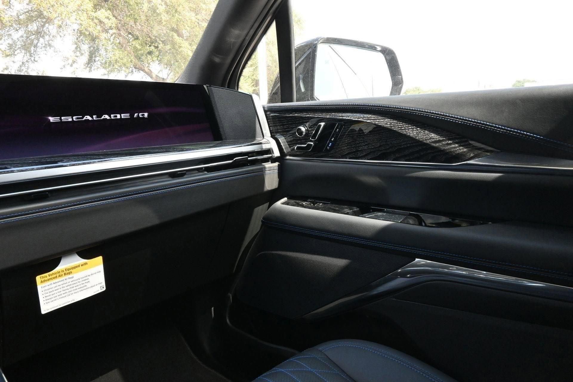 2025 Cadillac ESCALADE IQ Luxury 1