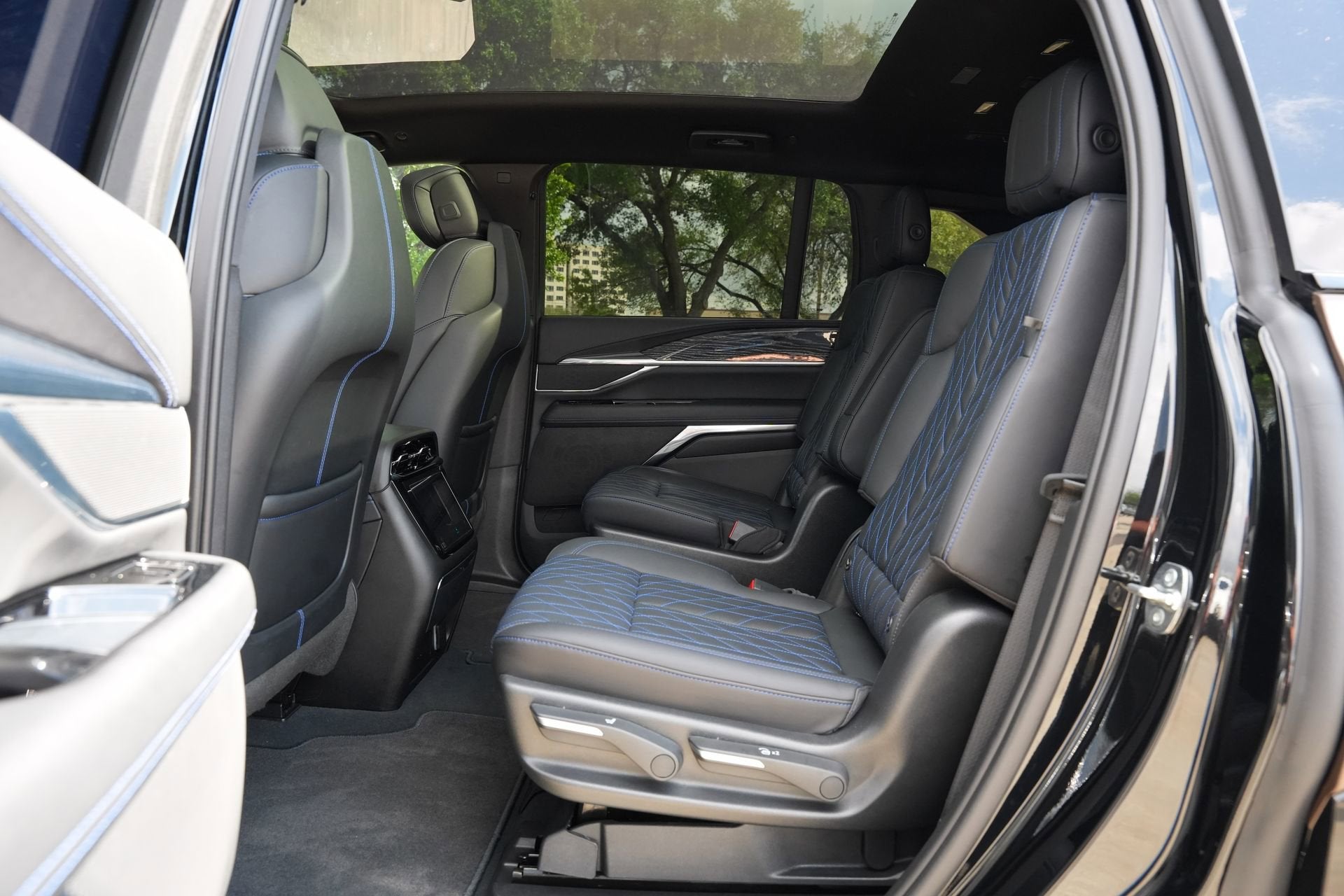 2026 Cadillac ESCALADE IQ Luxury