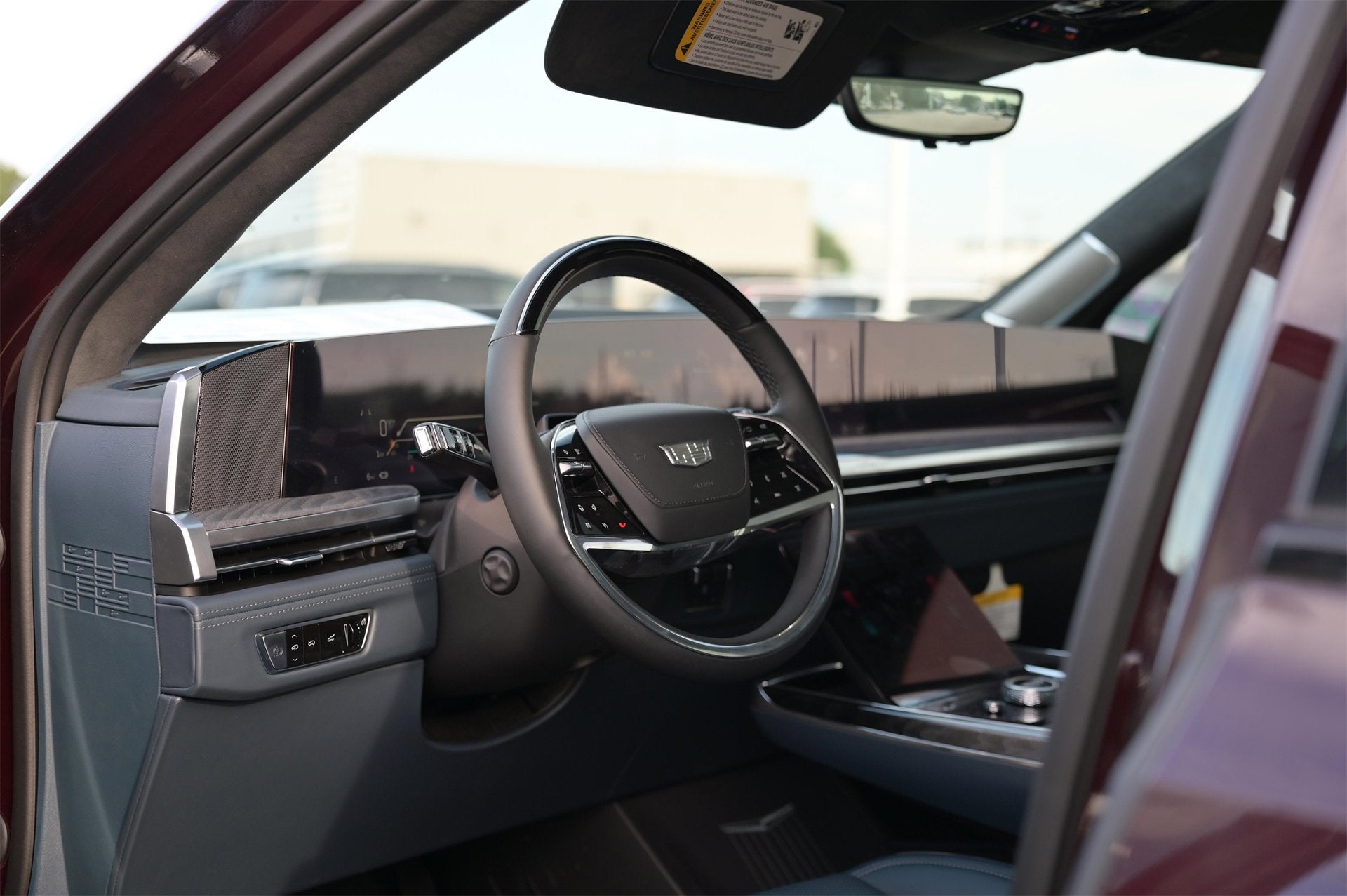 2025 Cadillac ESCALADE IQ Luxury 2