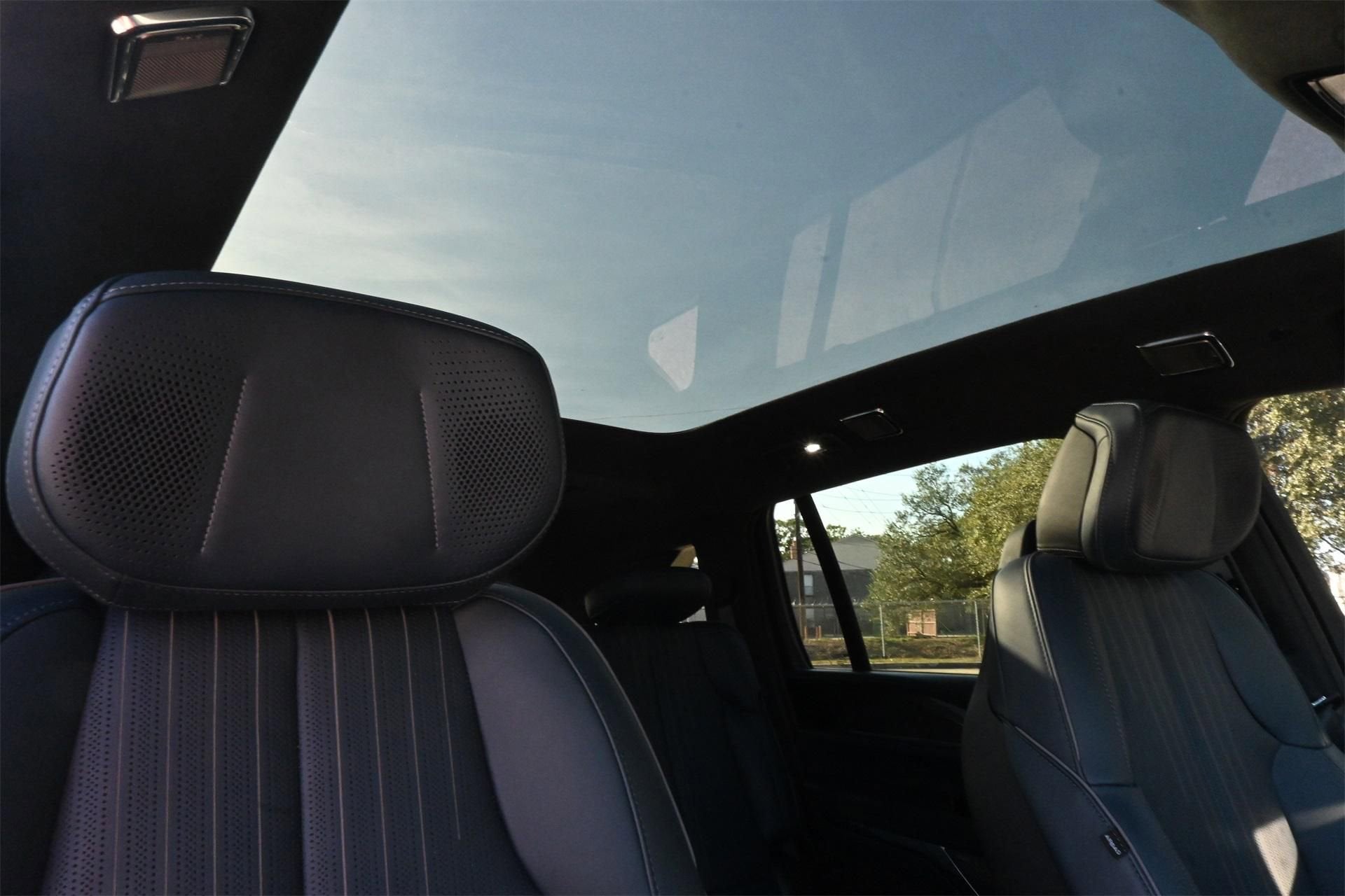 2025 Cadillac ESCALADE IQ Luxury 2