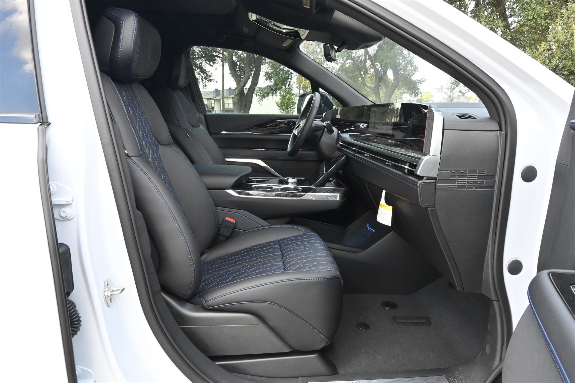 2026 Cadillac ESCALADE IQ Sport