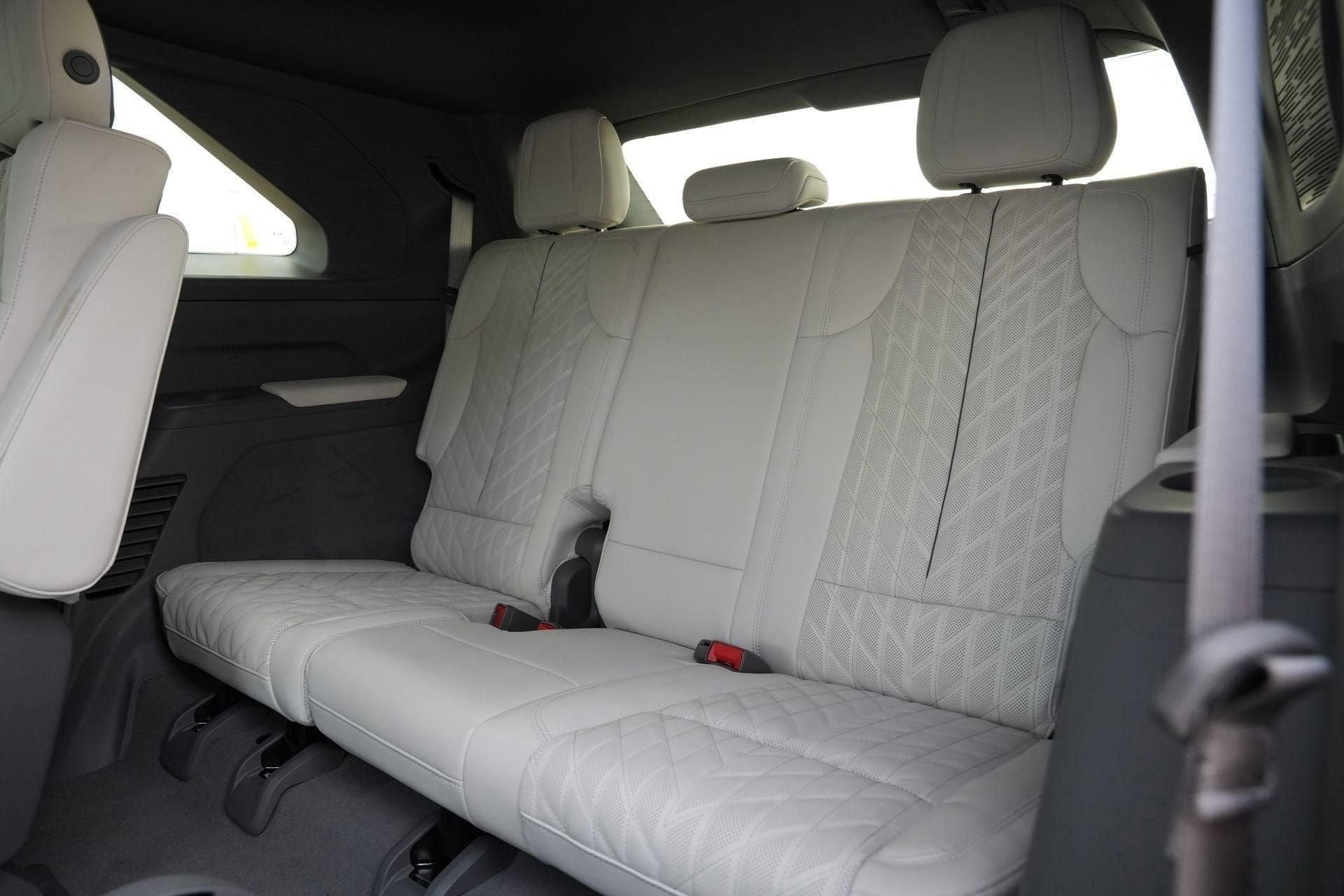 2025 Cadillac ESCALADE IQ Sport 1