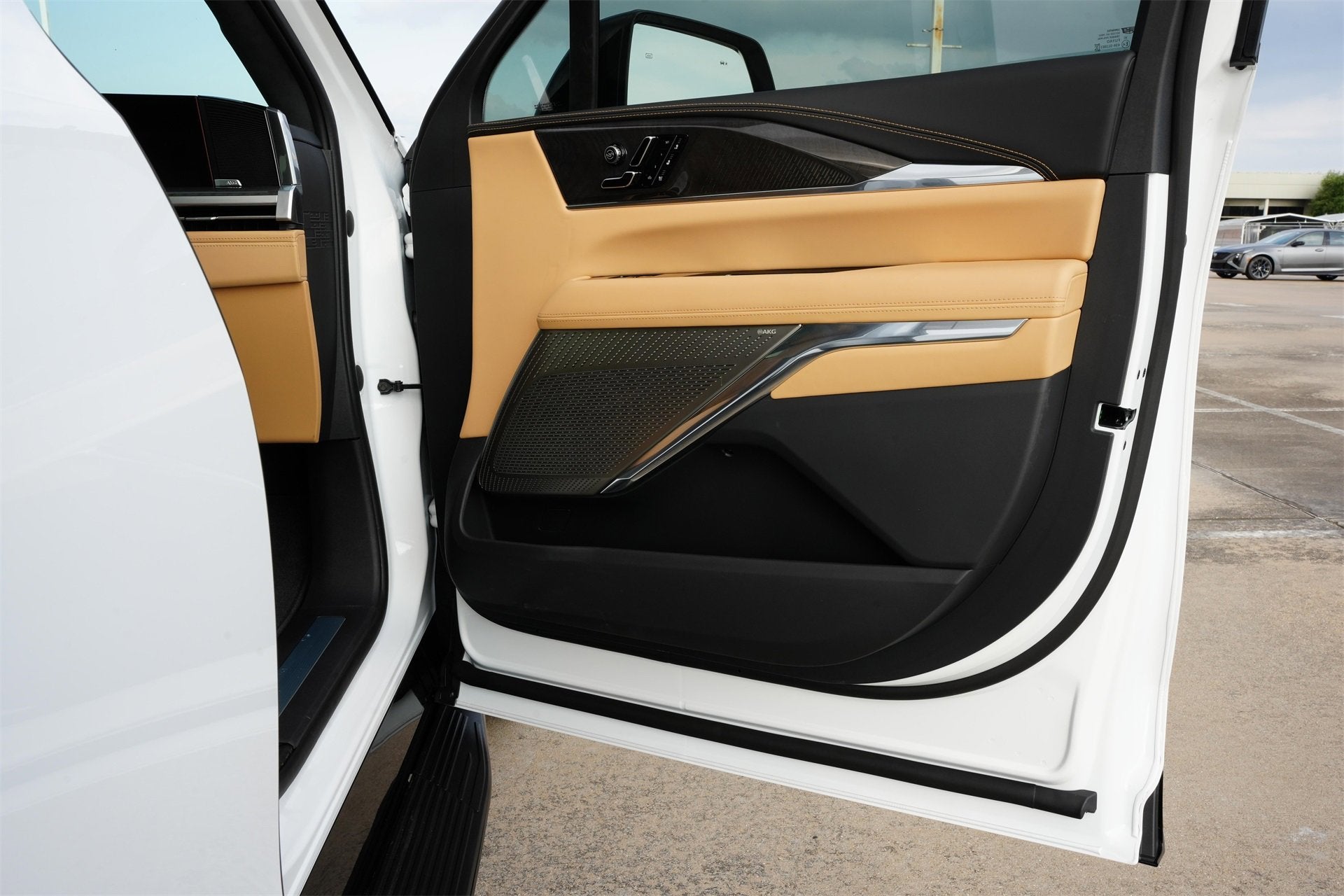 2025 Cadillac ESCALADE IQ Sport 2