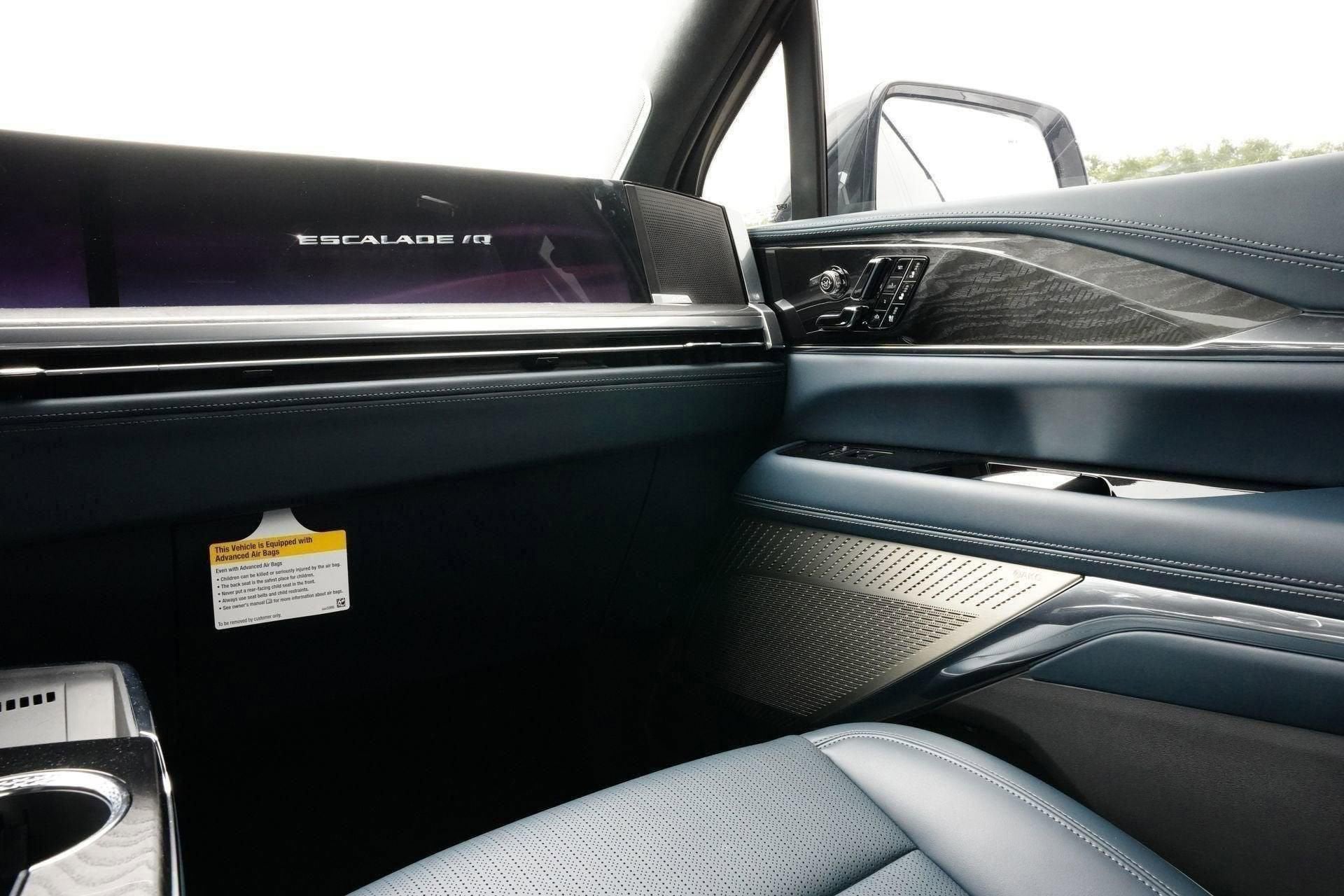 2025 Cadillac ESCALADE IQ Sport 2