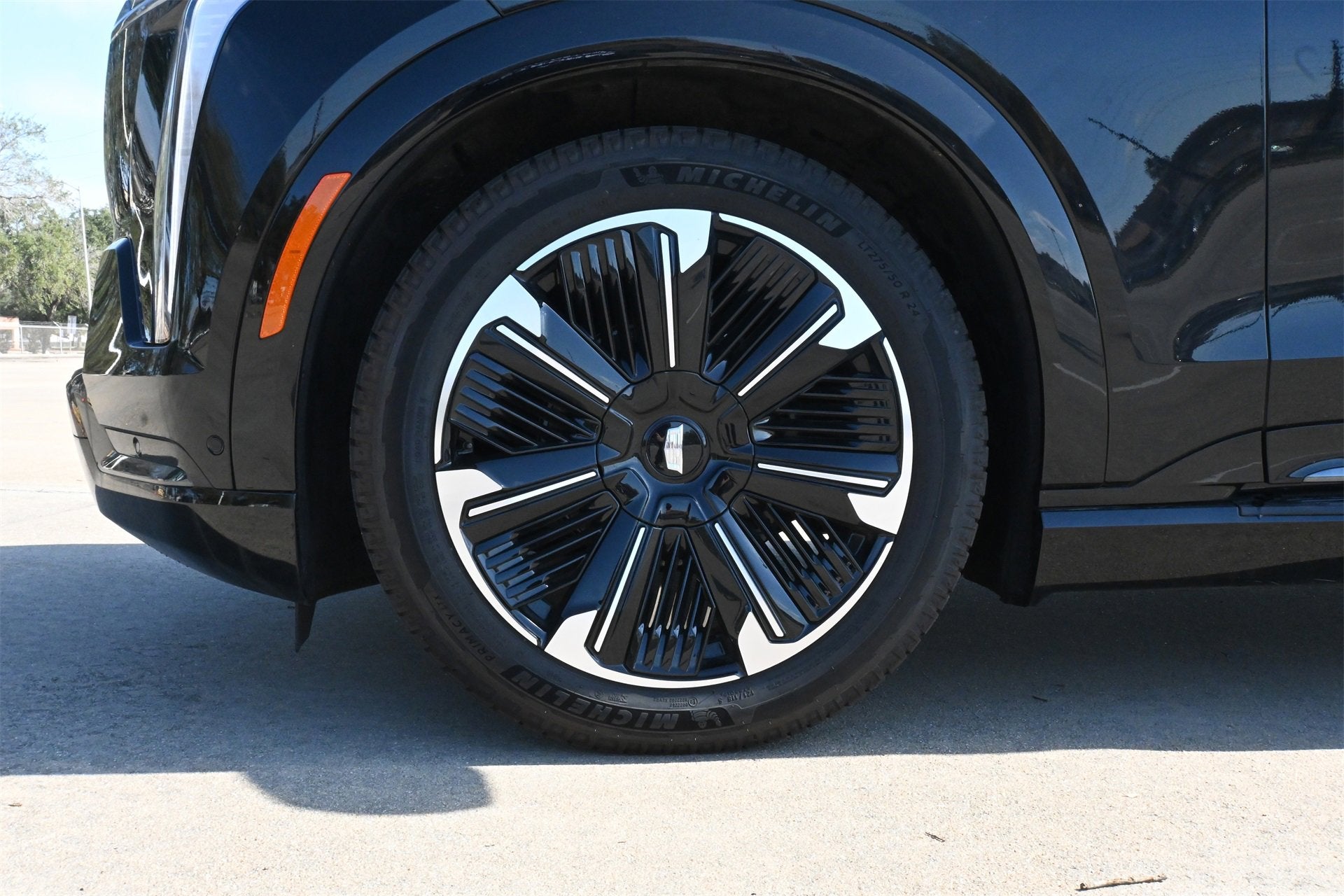 2025 Cadillac ESCALADE IQ Sport 2