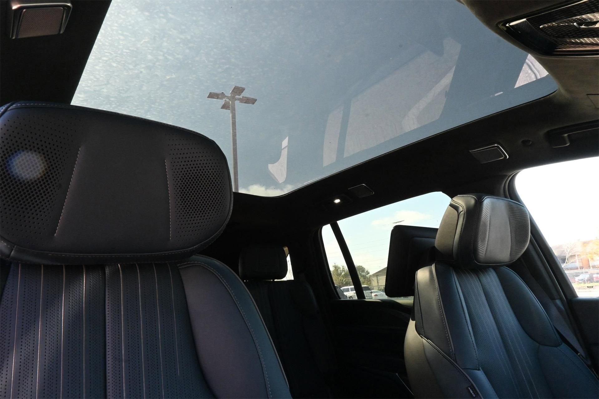 2025 Cadillac ESCALADE IQ Sport 2