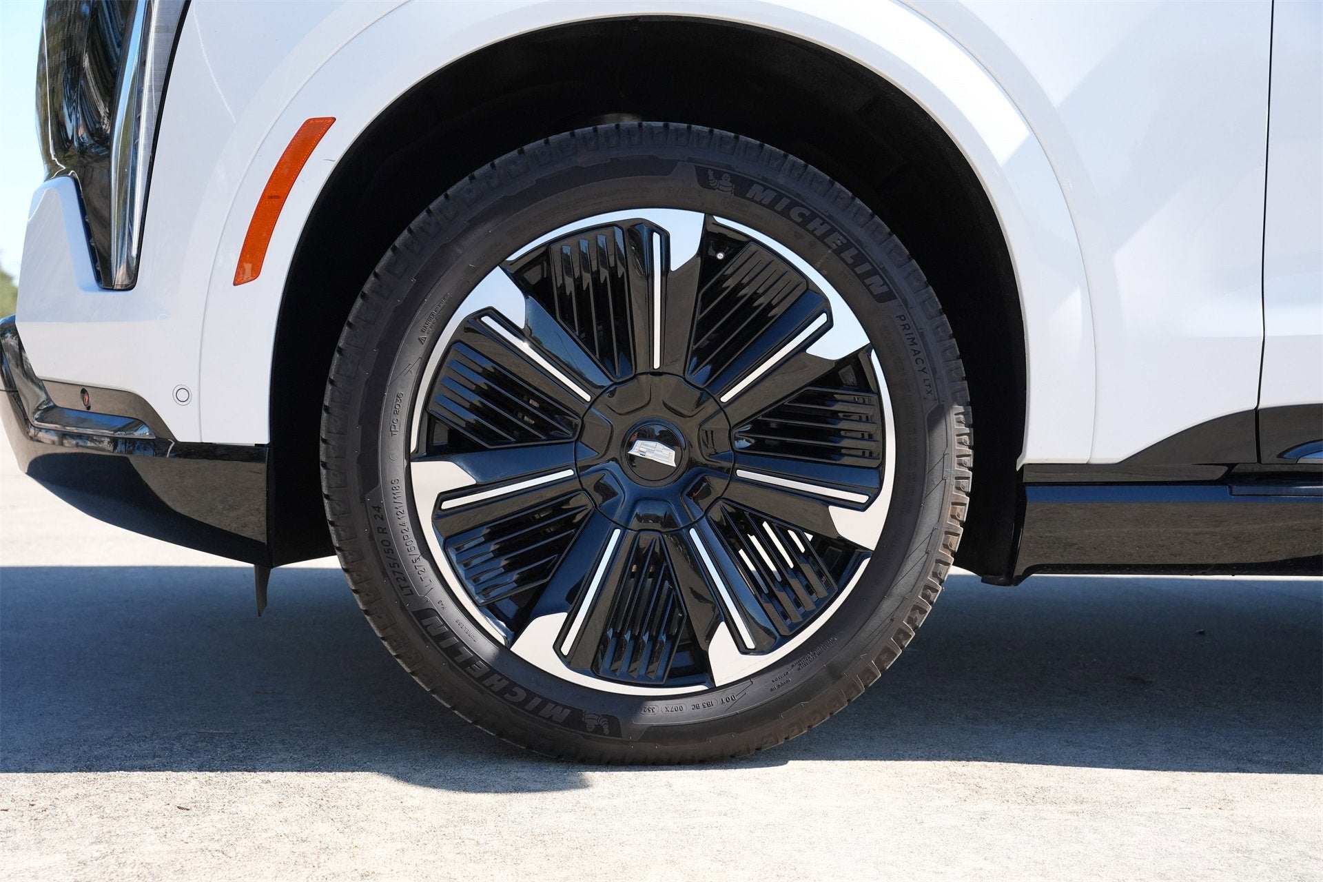 2025 Cadillac ESCALADE IQ Sport 2