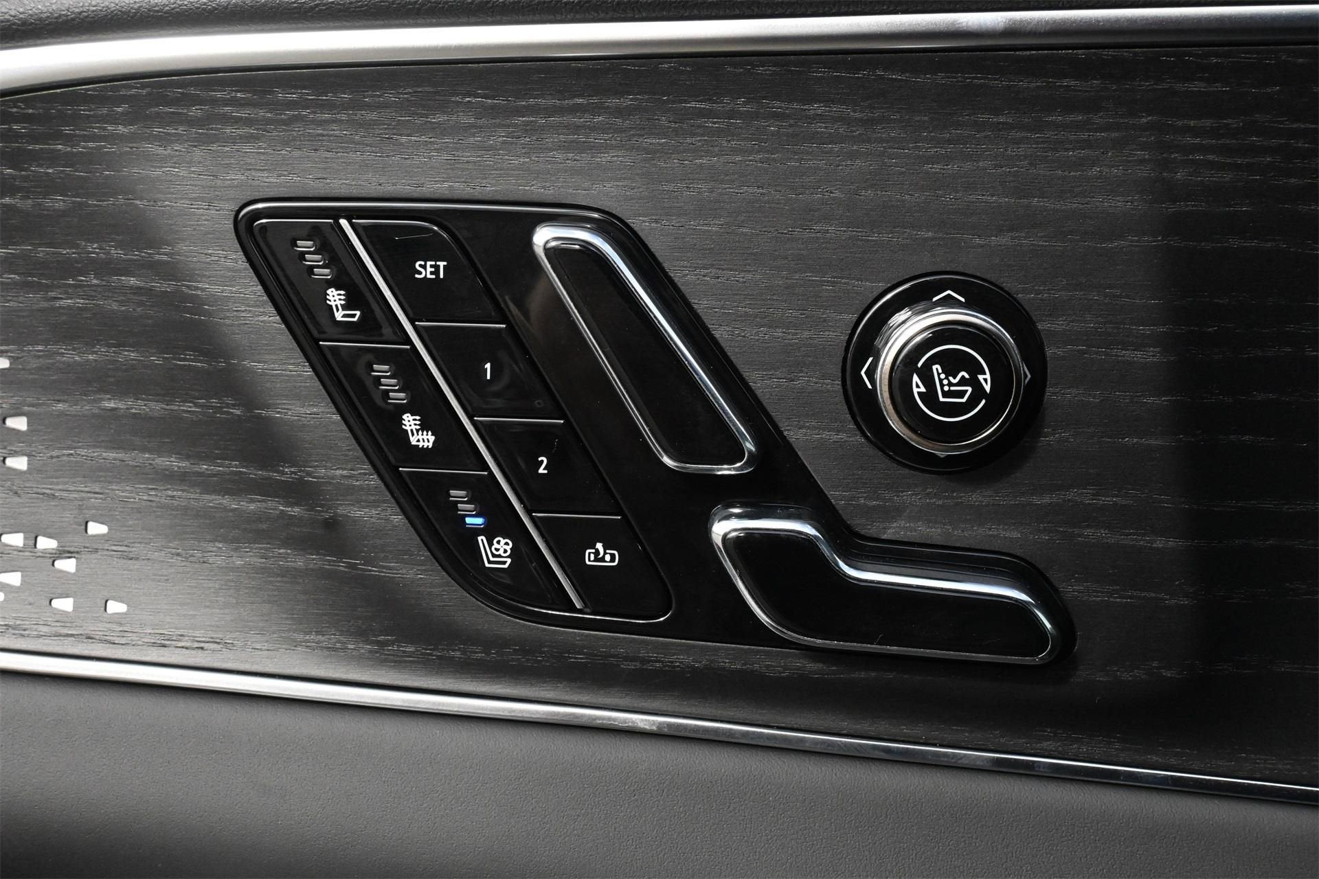 2026 Cadillac LYRIQ V-Series Premium