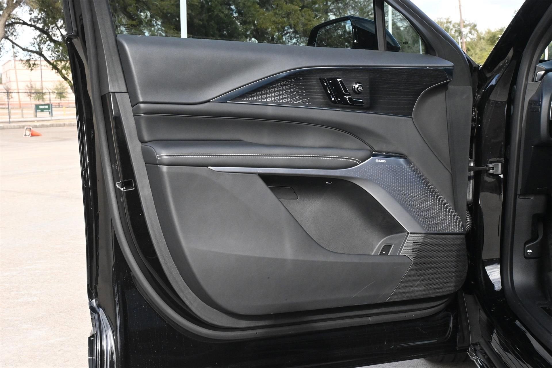 2026 Cadillac LYRIQ V-Series Premium