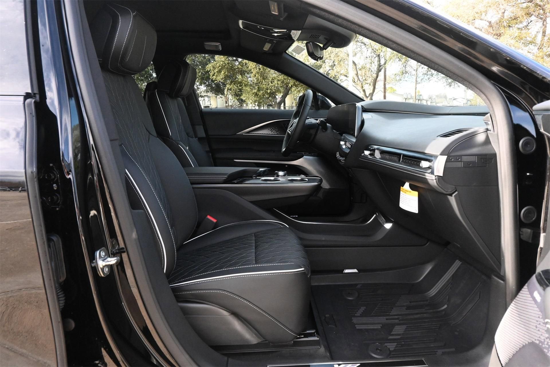 2026 Cadillac LYRIQ V-Series Premium