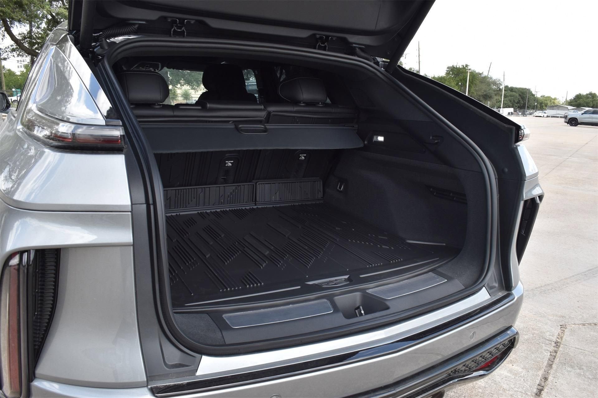 2026 Cadillac LYRIQ V-Series